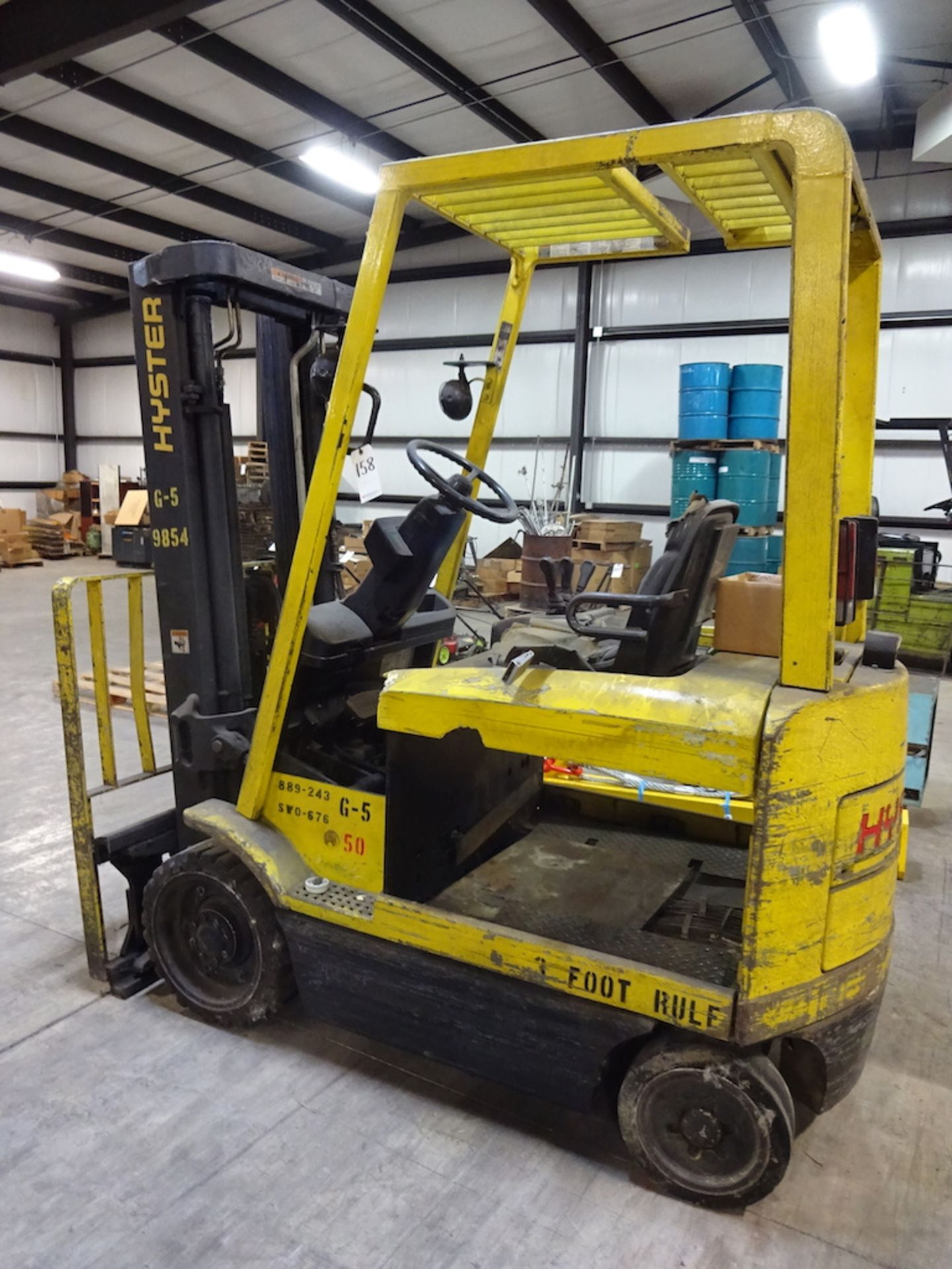 HYSTER MODEL E50XM-33 ELECTRIC FORK LIFT TRUCK (NO BATTERY; NO FORKS)
