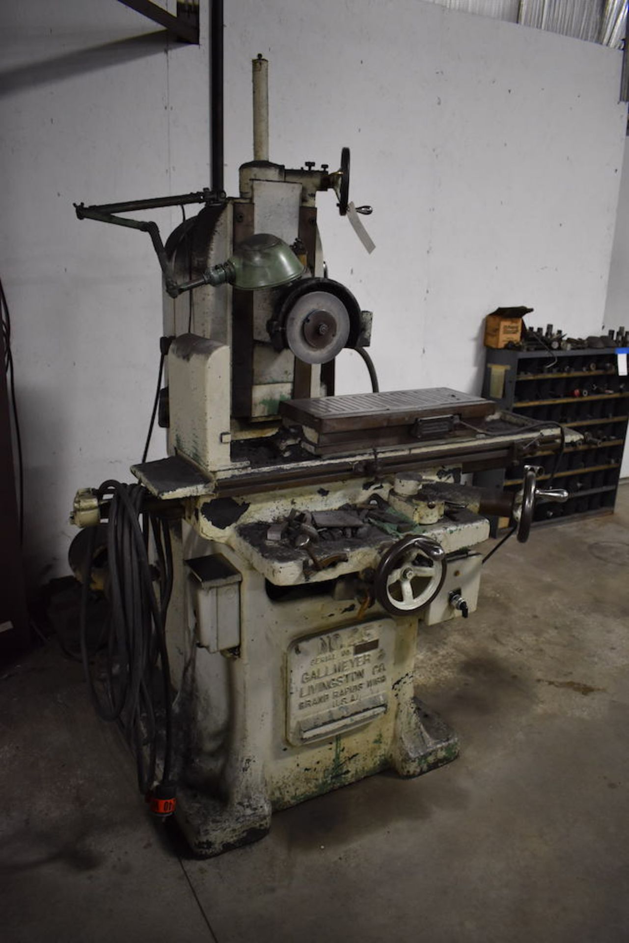 GALLMEYER & LIVINGSTON 8" X 20" NO. 25 SURFACE GRINDER: S/N S-25283 - Image 2 of 2