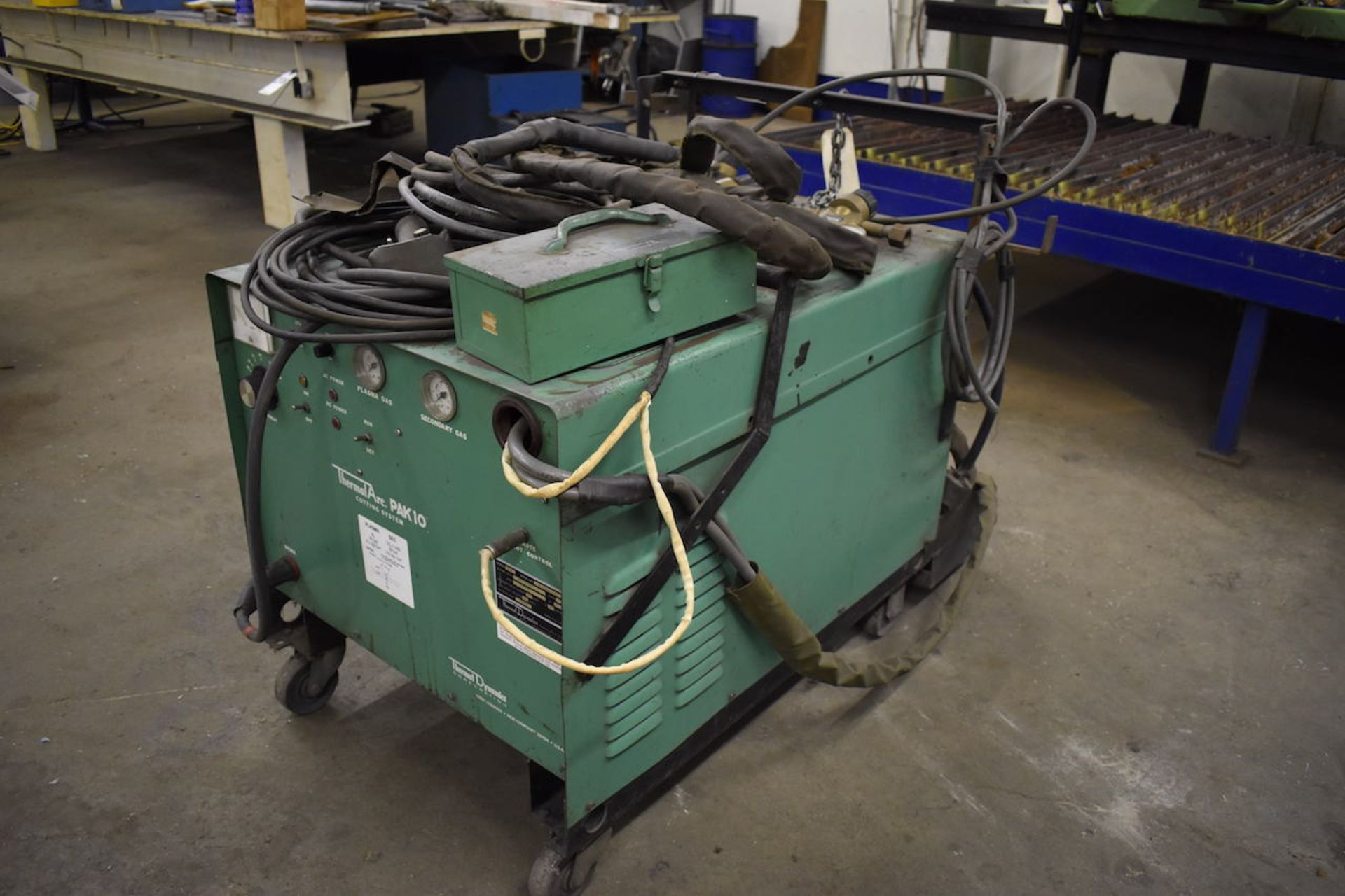 THERMAL ARC MODEL PAK10 PLASMA CUTTING SYSTEM: S/N M00502A177028H; W/208/230/460V