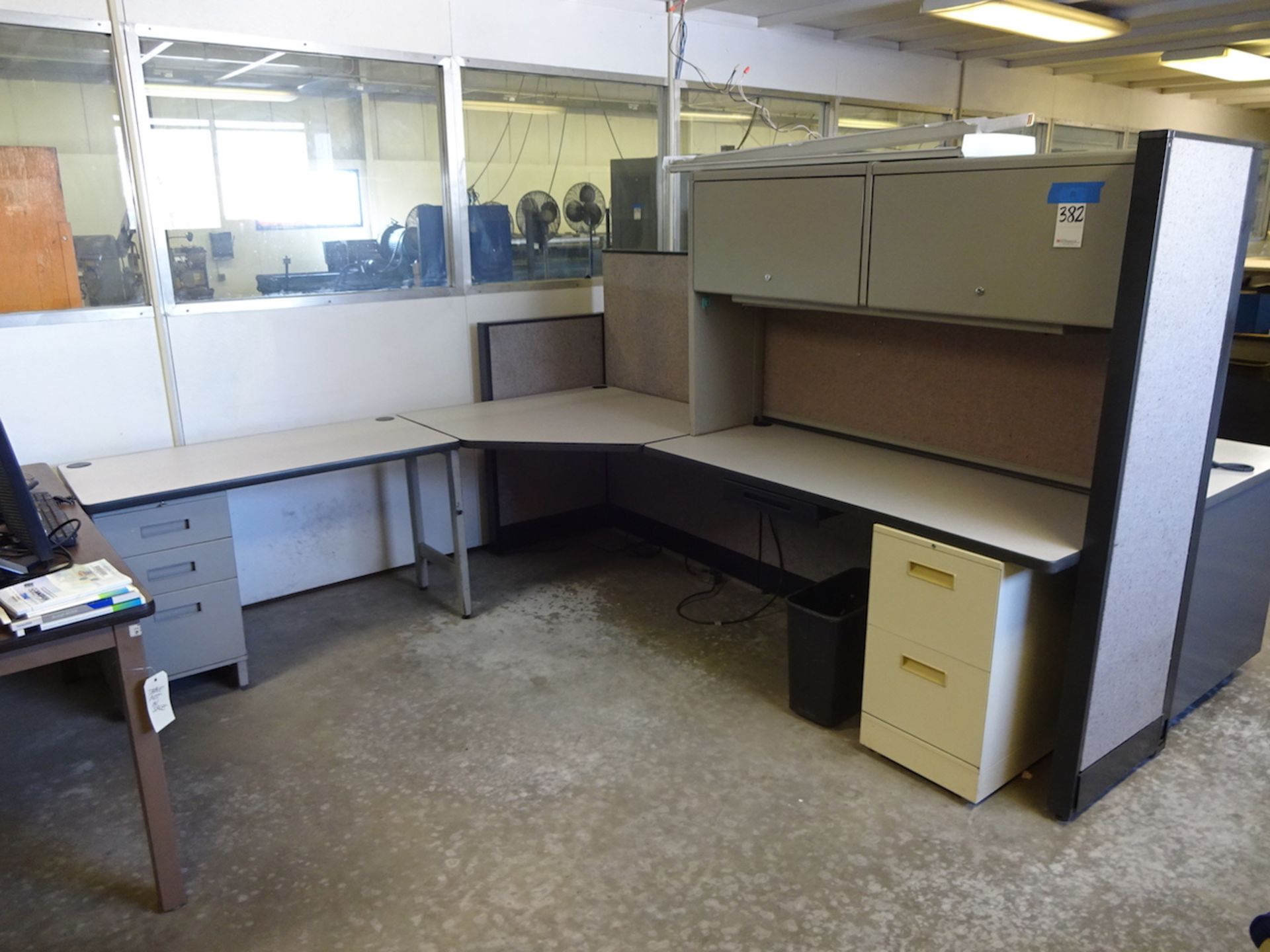 MODULAR CORNER DESK W/OVERHEAD SHELF UNIT