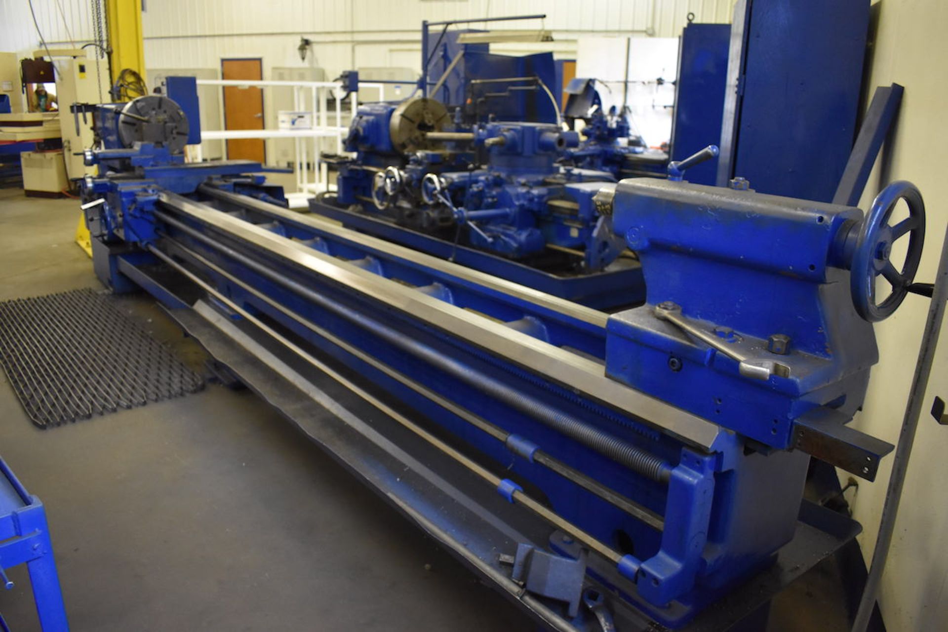TOS TRENCIN 28" X 160" (APPROX.) MODEL SN 71B ENGINE LATHE: S/N 071400820613; W/3" Spindle Bore; - Image 2 of 16