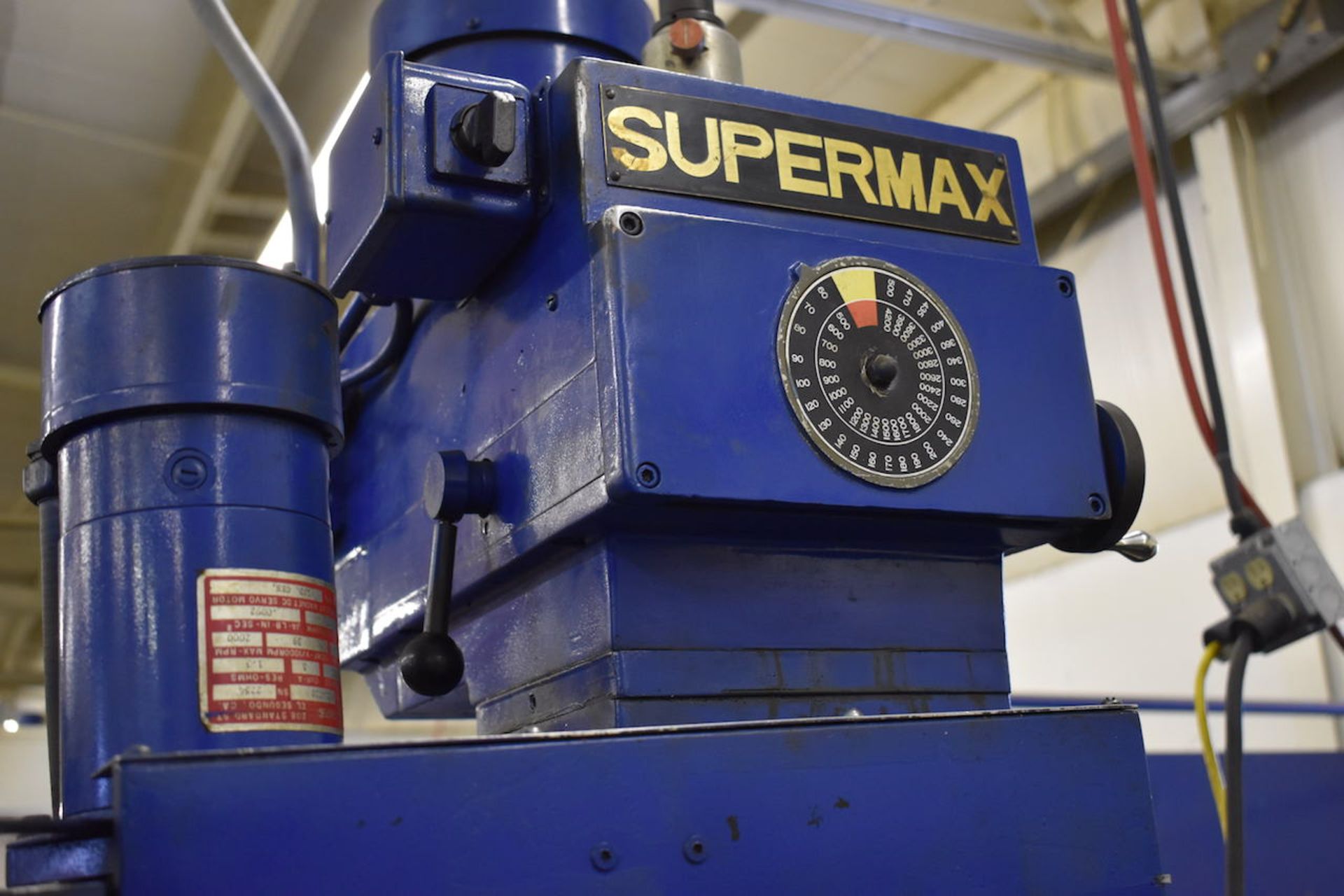 SUPERMAX 3 HP MODEL YCM-16VS CNC VERTICAL MILLING MACHINE: S/N 08803 (1986); W/Trak 3-Axis CNC - Image 6 of 7