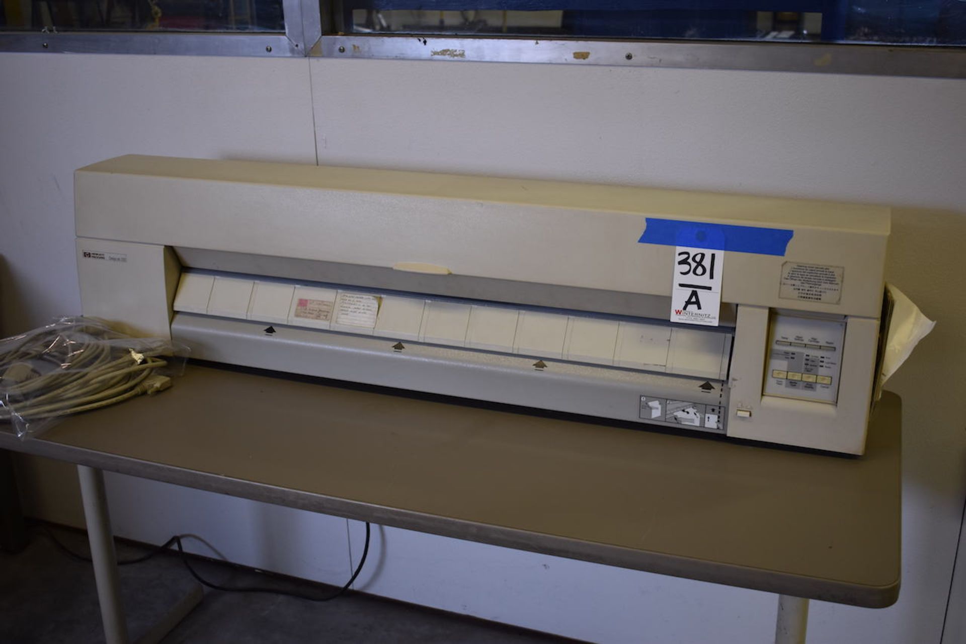 HEWLITT PACKARD DESIGN JET 230 PLOTTER W/TABLE - Image 2 of 2