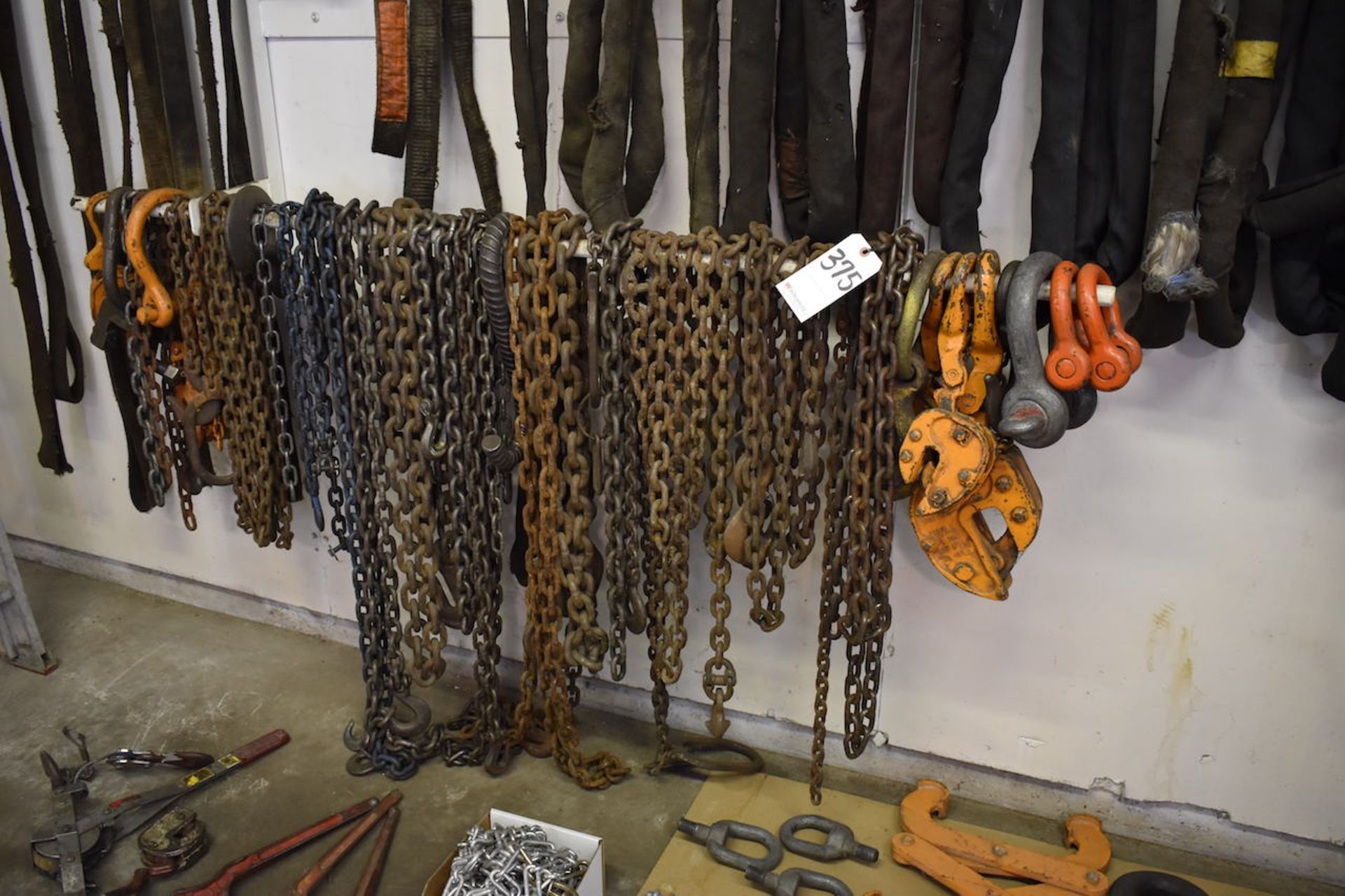 LOT: ASSORTED RIGGING EQUIPMENT, INCLUDING: Chains; Grabs; Eye Bolts; Hand Operated Lever Hoists; - Image 2 of 5