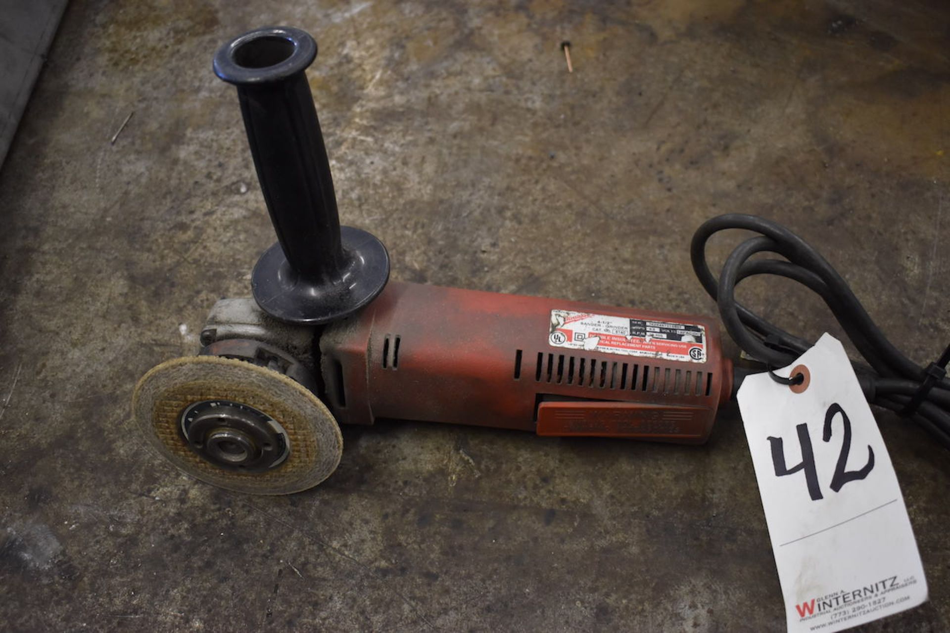 MILWAUKEE 4-1/2" ELECTRIC SANDER/GRINDER CAT. NO. 6140