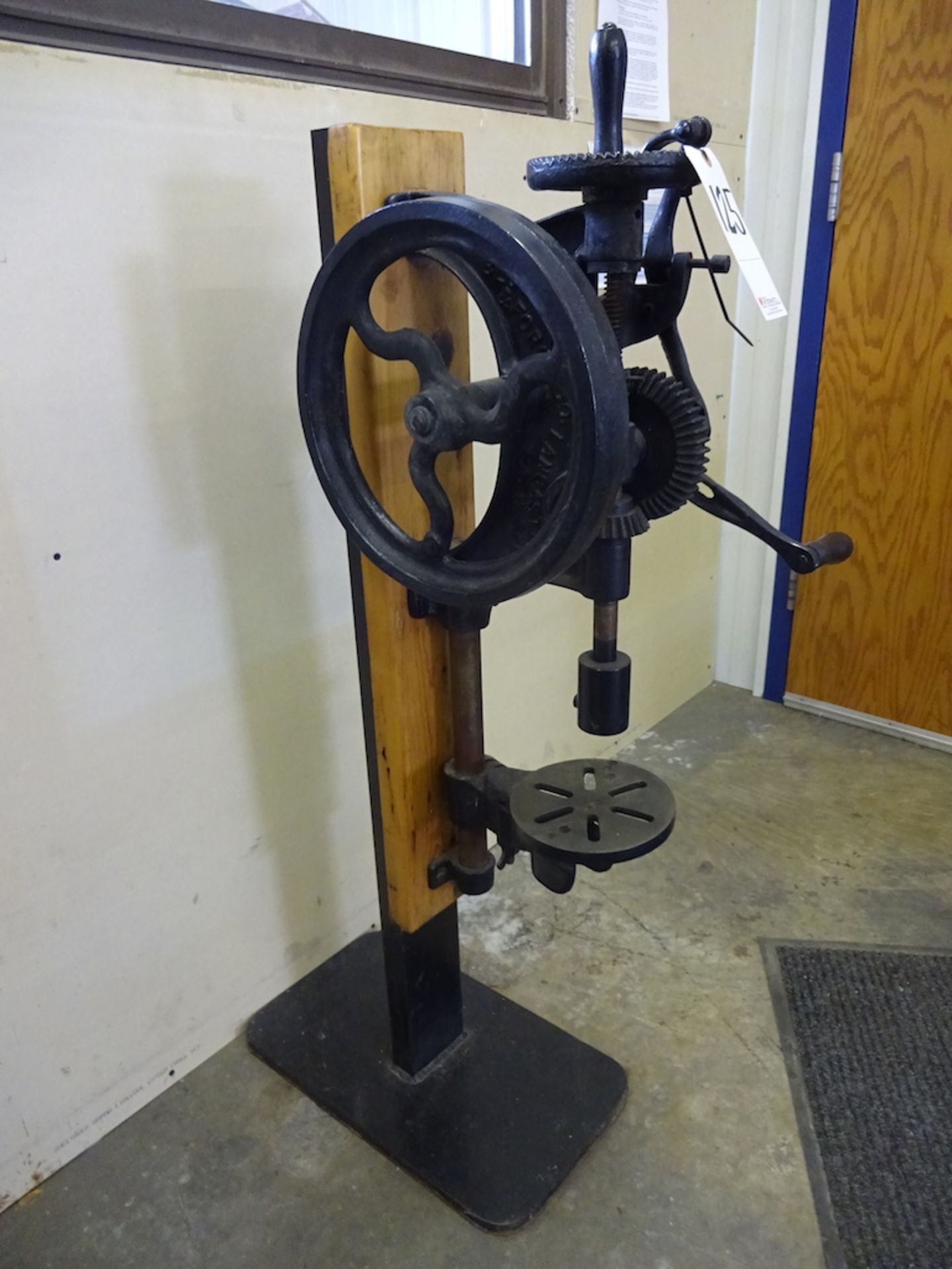 CHAMPION BLOWER & FORGE CO. NO. 101 ANTIQUE DRILL PRESS