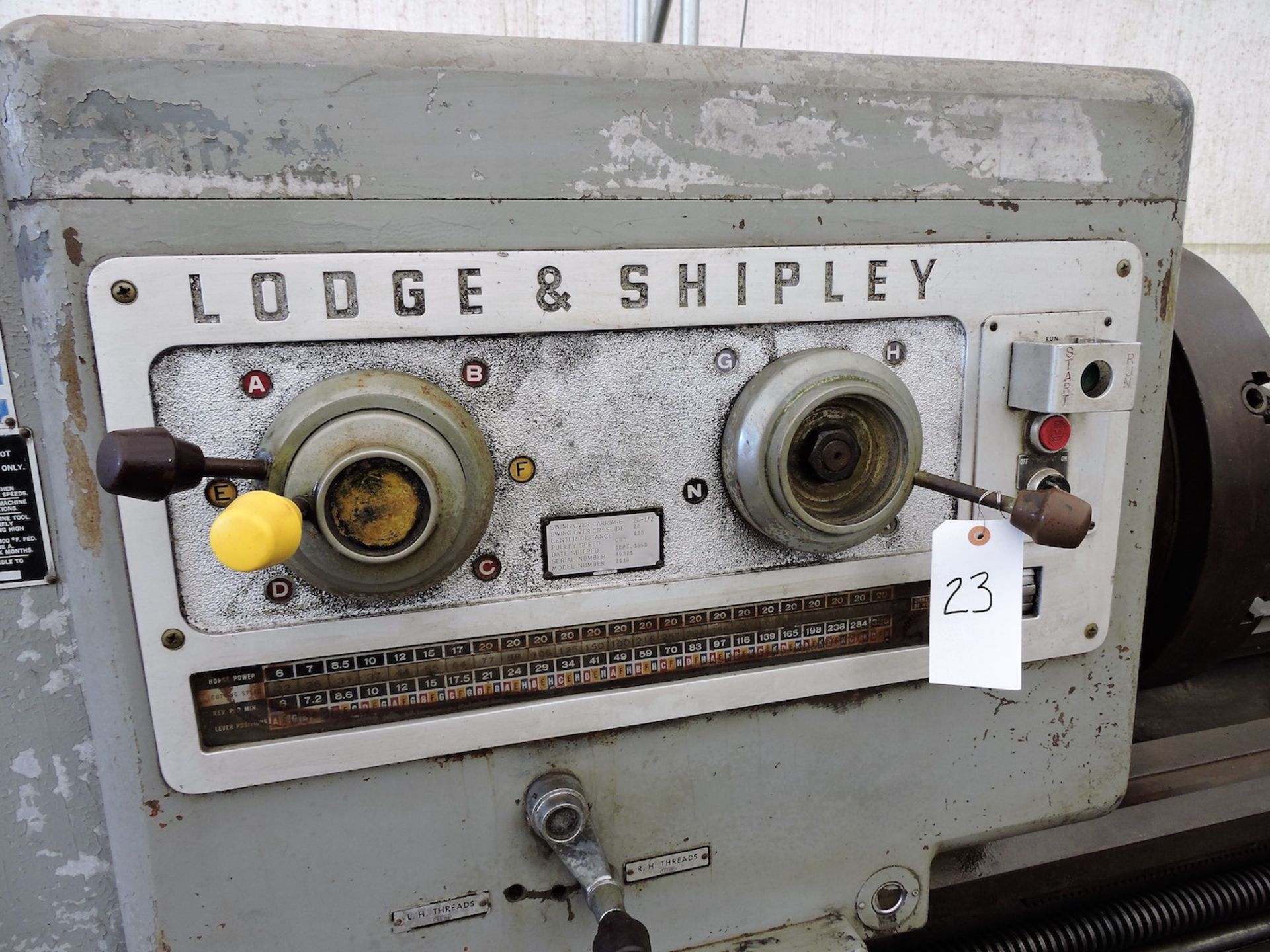 LODGE & SHIPLEY 30" X 120" MODEL 2516 BIG BORE ENGINE LATHE: S/N 46225 (1965); OIL COUNTRY; FRONT - Image 4 of 9