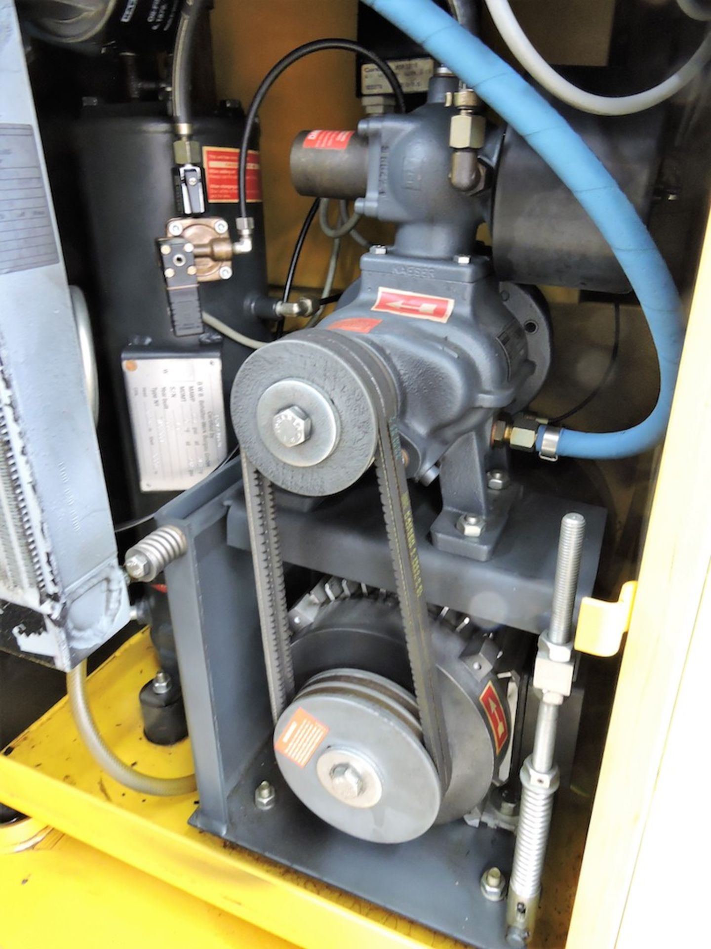 KAESER 7.5 HP ROTARY SCREW AIR COMPRESSOR; SM-8, W/78 CFM @125 PSI; Oil Injected Rotary Screw End; - Image 4 of 6