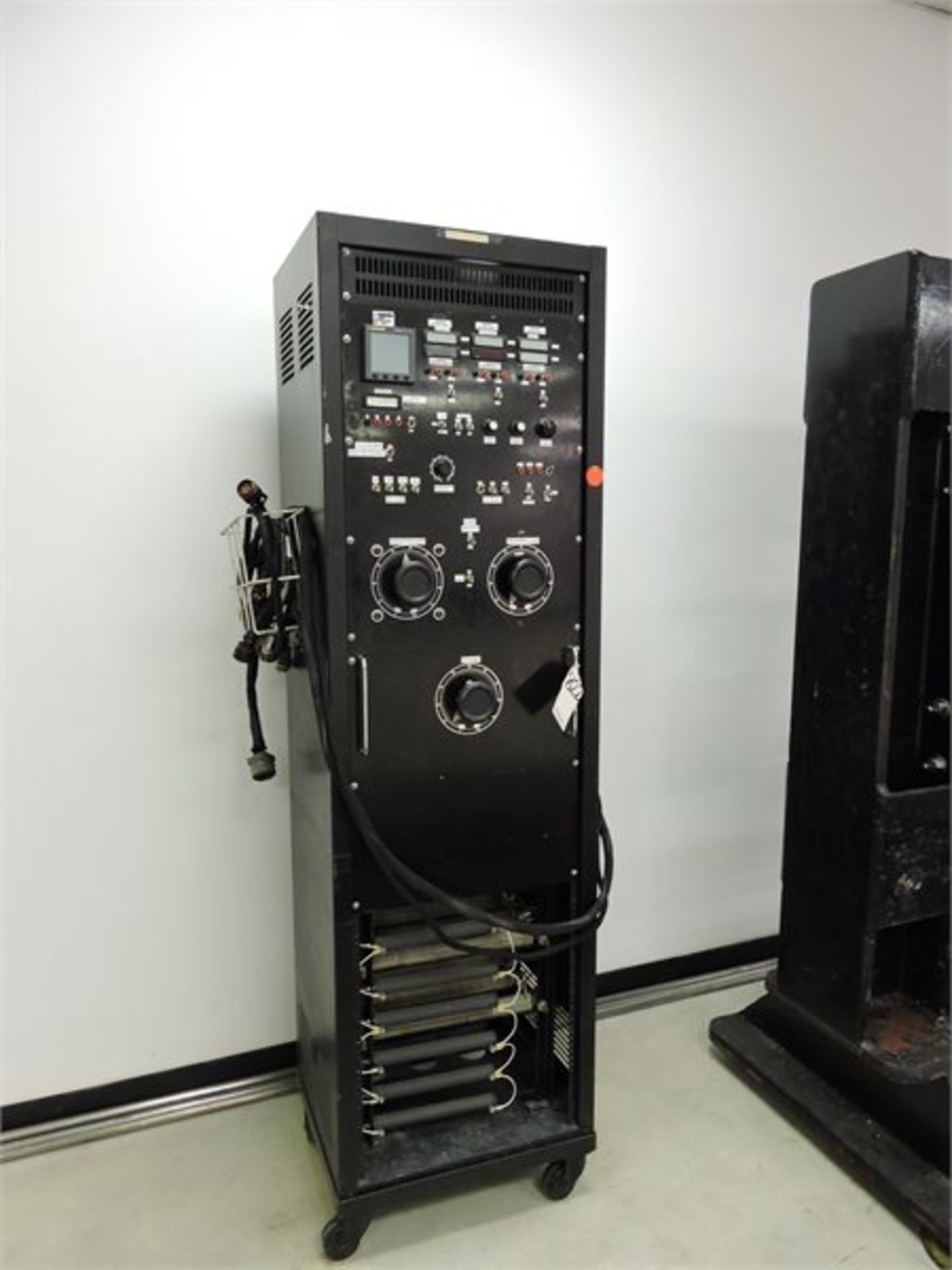 HIGH STANDARD AVIATION ACTUATOR TEST STAND WITH ACC. AND COMPUTER - Image 3 of 6