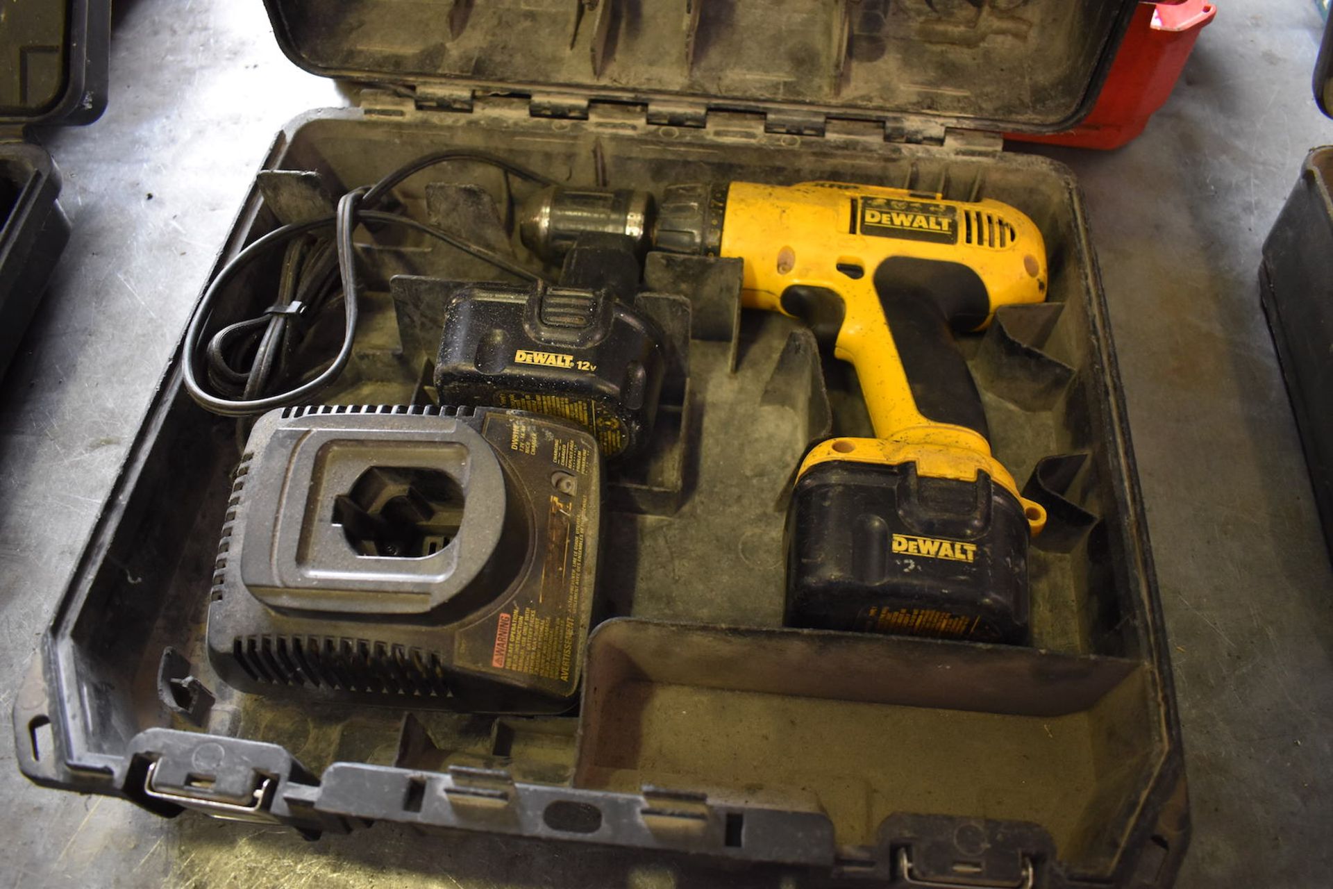 Dewalt Model DW972 Variable Speed Cordless Adjustable Clutch Drill/Driver