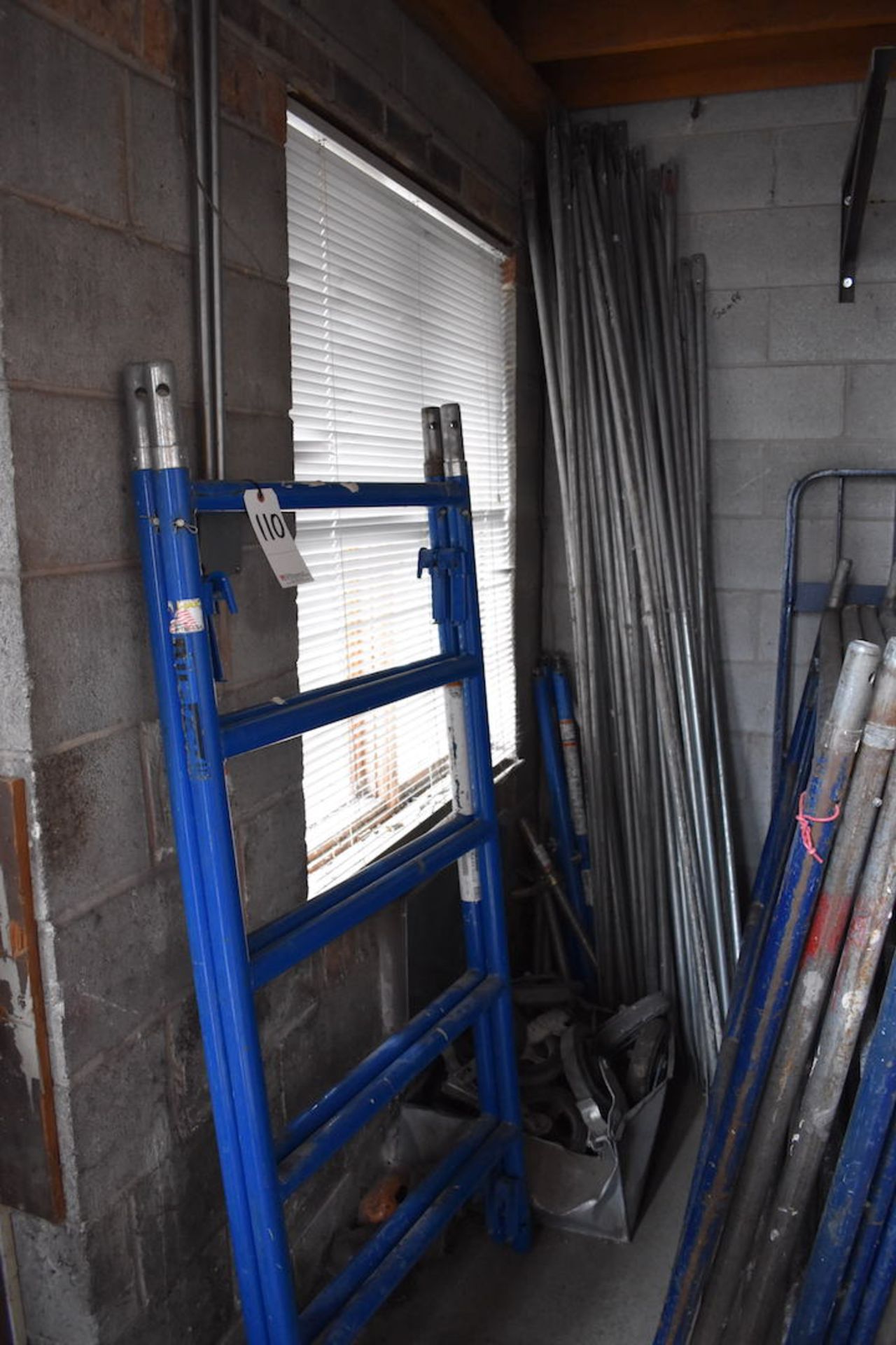 Lot: Assorted A-1 Scaffolding and Werner & Industrial Ladder Aluminum Scaffold Deck, Wood Planking - Image 2 of 5