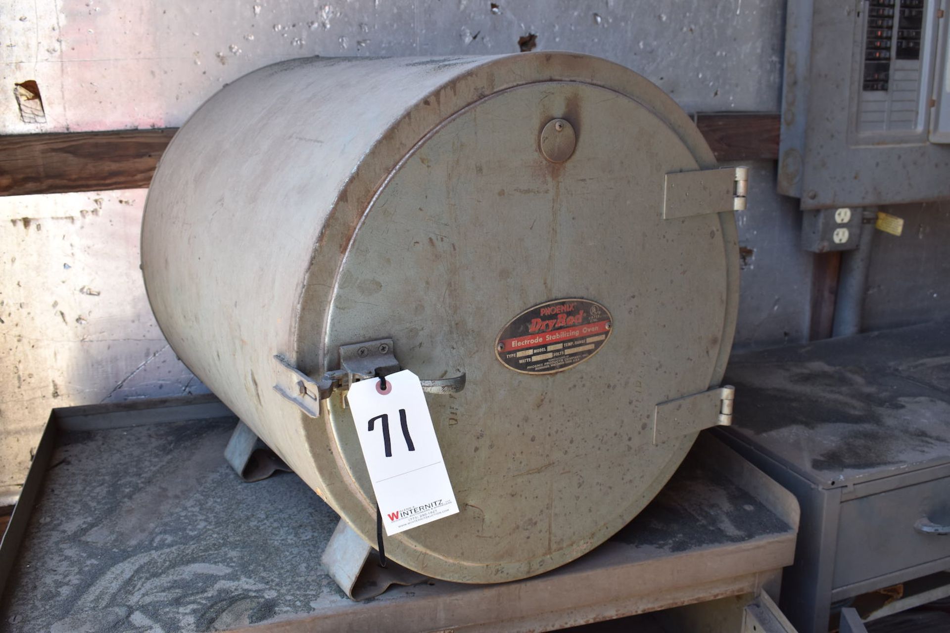 LOT: Phoenix Dry Rod Type 300 Model 12 Electrode Stabilizing Oven, 100° - 550°F, with (2) Cabinets &