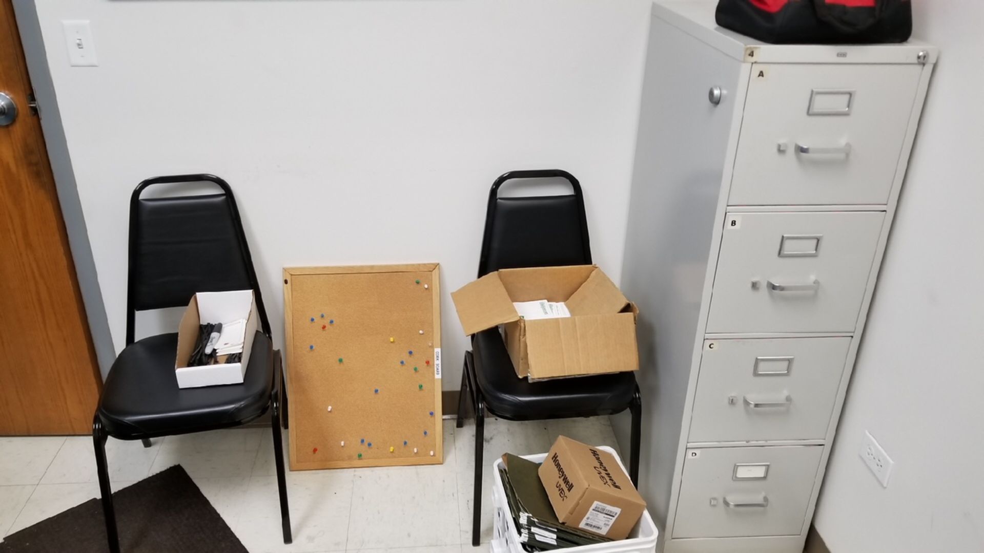 Lot: Desk, Chairs, (2) Credenzas, File Cabinets (No Computers or Printer) - Image 2 of 2