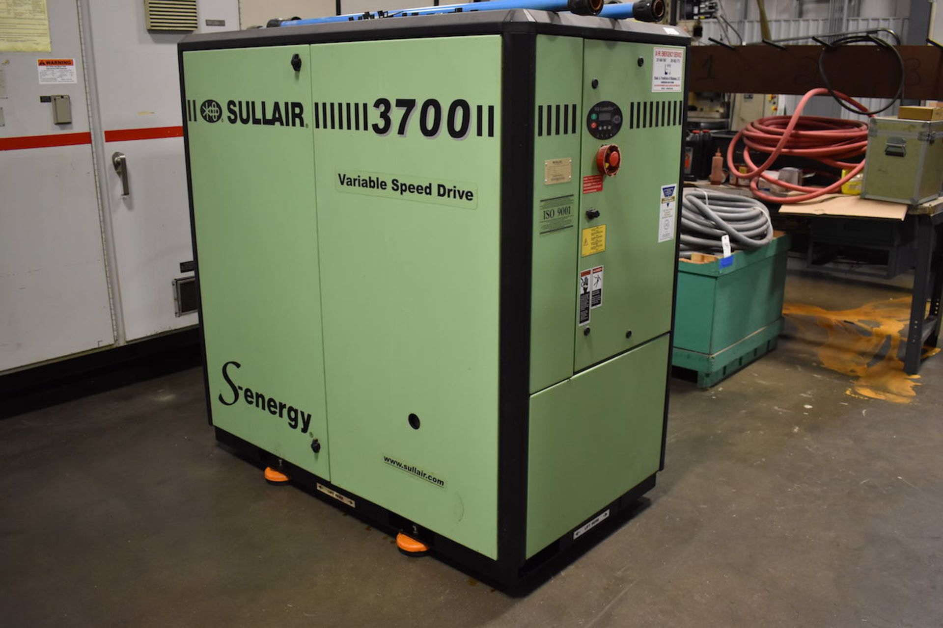 Sullair 50HP Model 3700 Screw Type Air Compressor, S/N 200904290070 (2009)