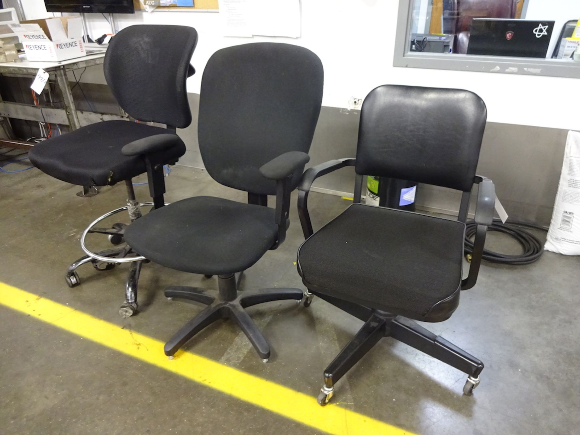 LOT: (5) Assorted Office Chairs