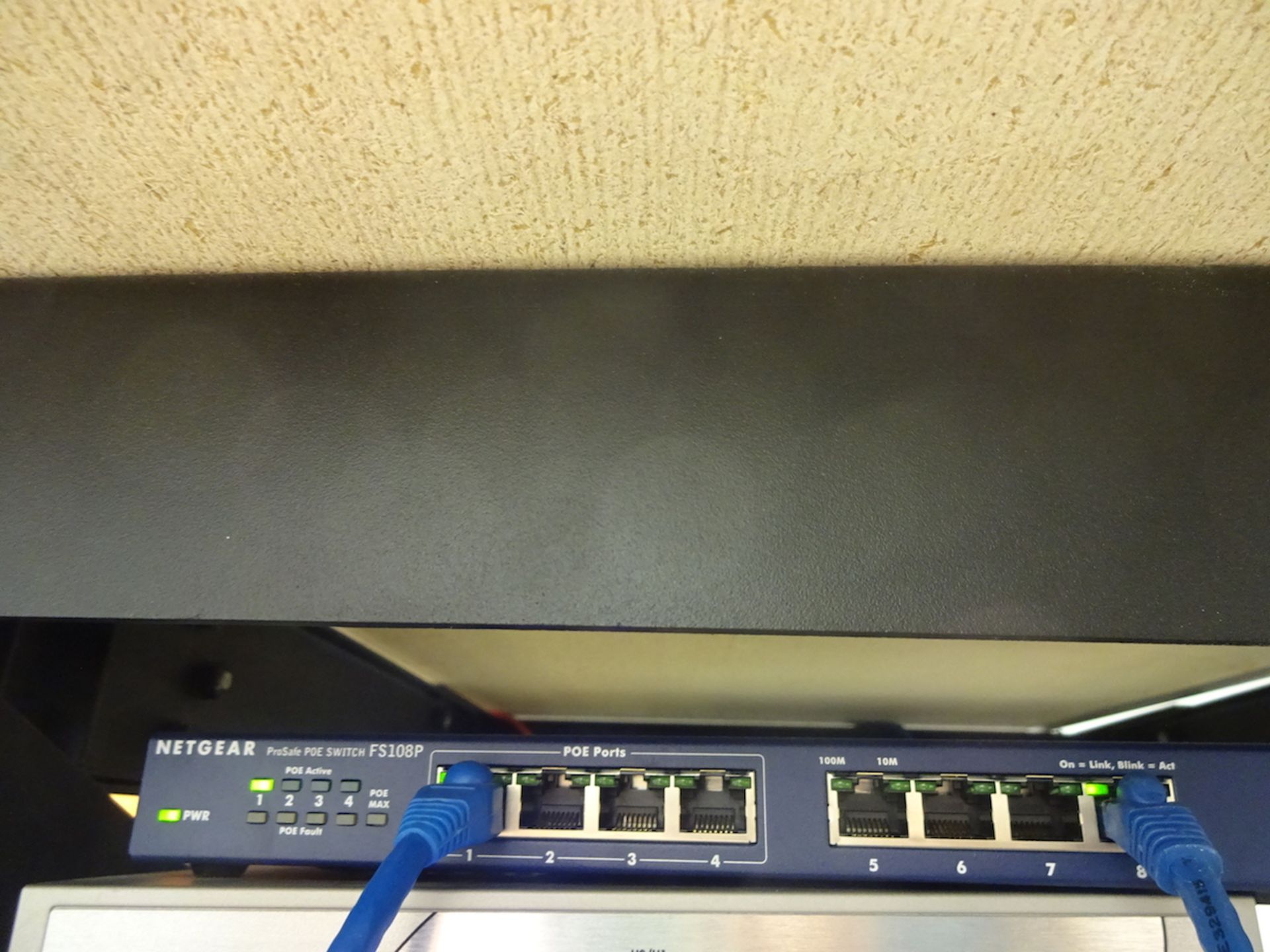 Netgear Model FS108P ProSafe POE Switch