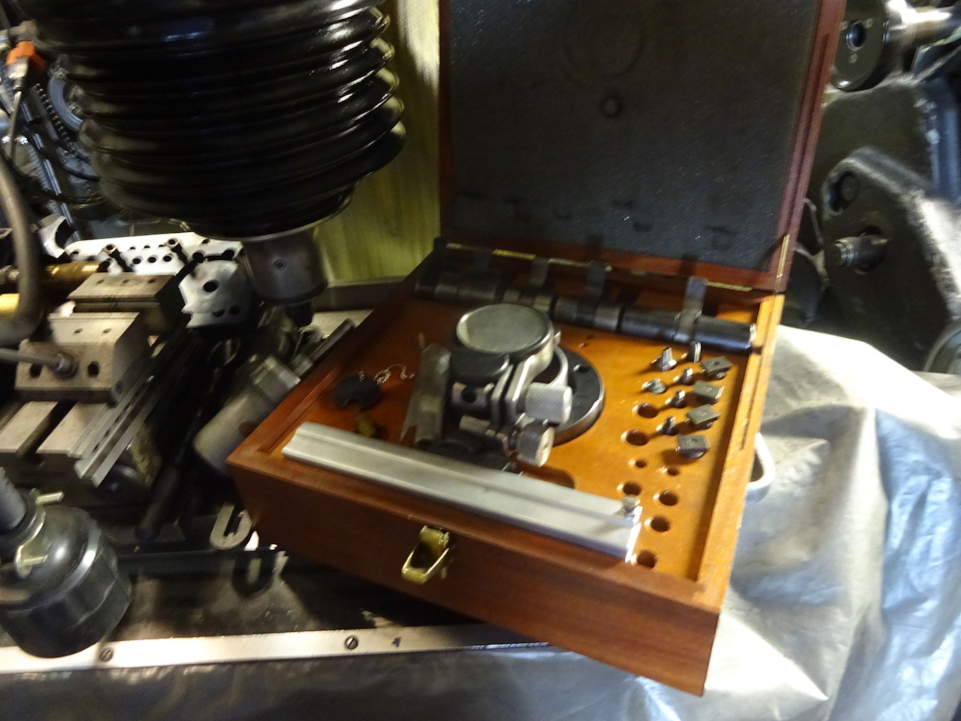 LOT: Moore No. 2 Jig Grinder, S/N 7023, with Related Accessories & Moore Motorized Universal - Image 6 of 6