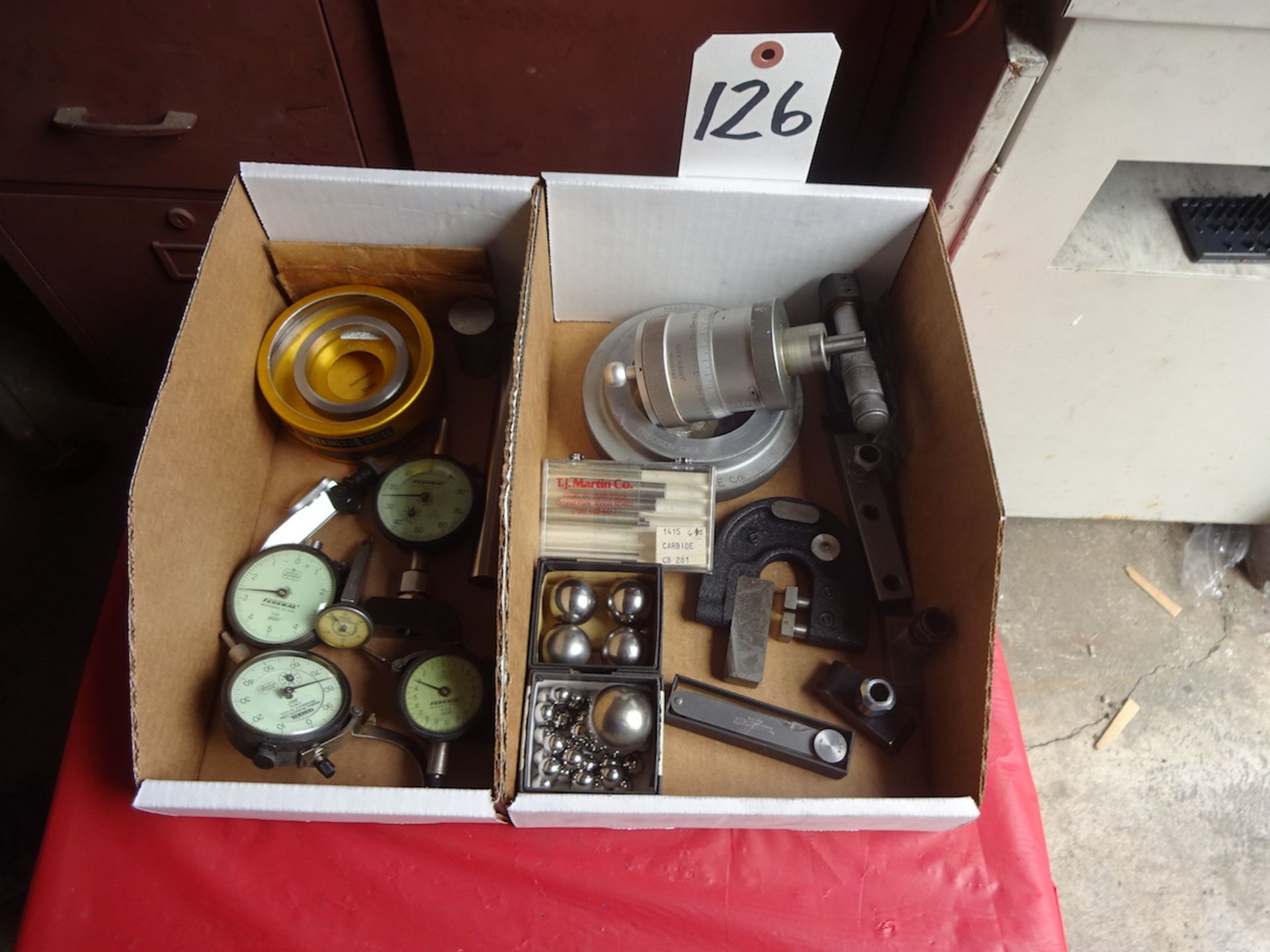 LOT: Assorted Gages