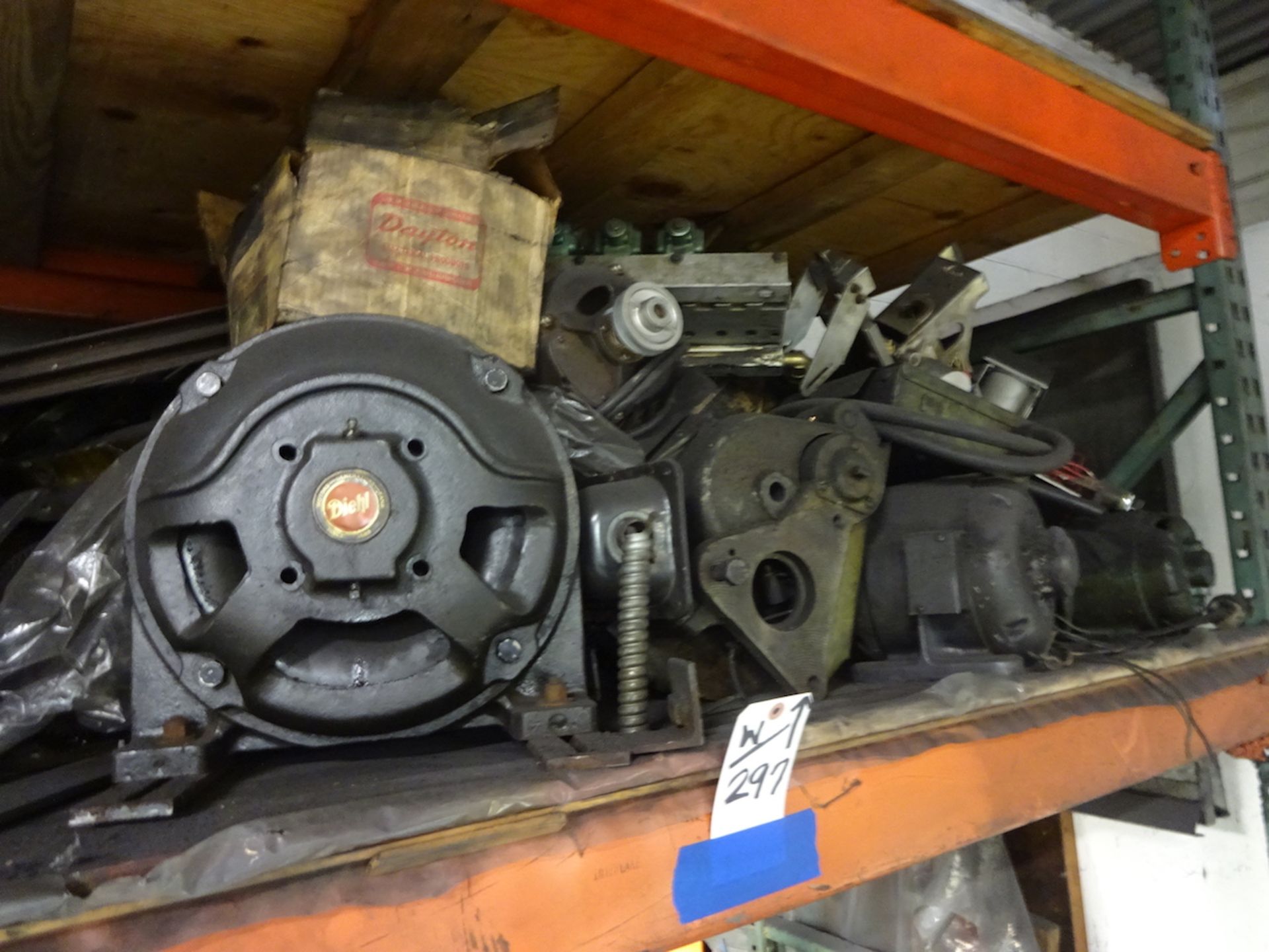 LOT: Pratt & Whitney Kellerer Machine, with Tracing Head and all Related Accessories - Image 4 of 4