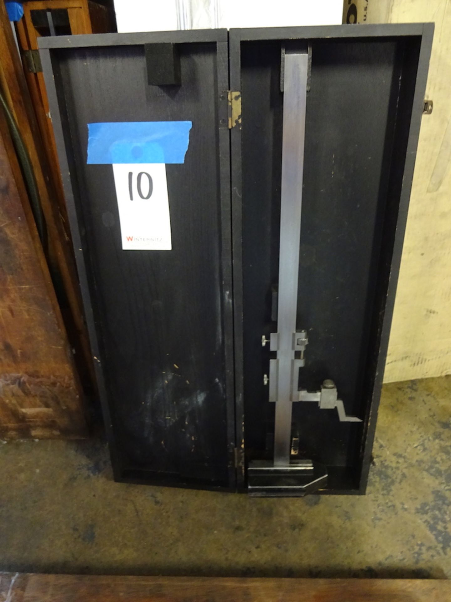 20 in. (approx.) Height Gage