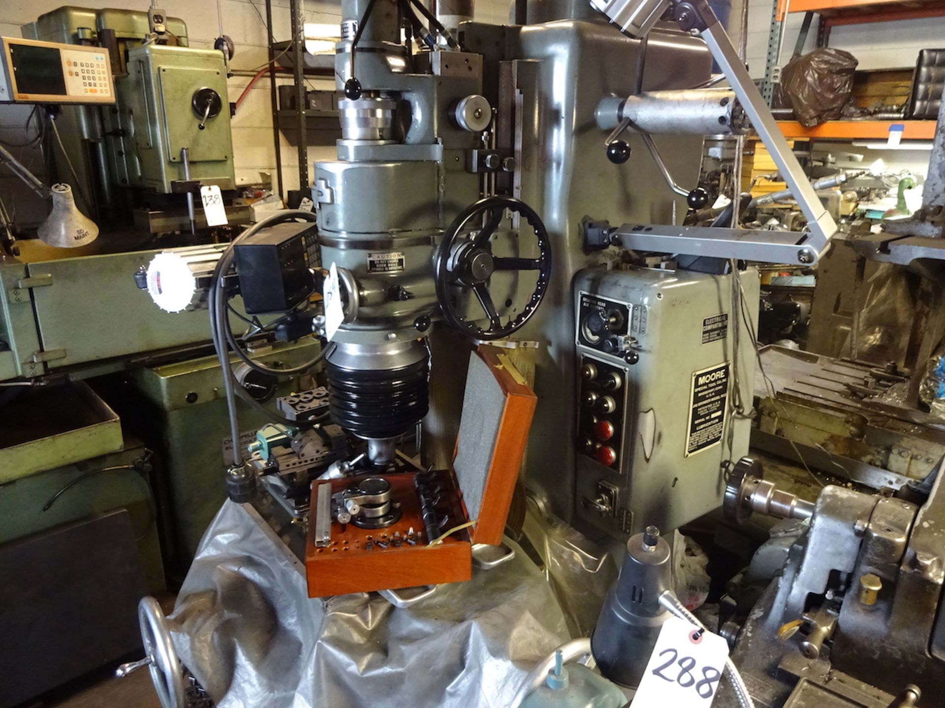LOT: Moore No. 2 Jig Grinder, S/N 7023, with Related Accessories & Moore Motorized Universal - Image 3 of 6