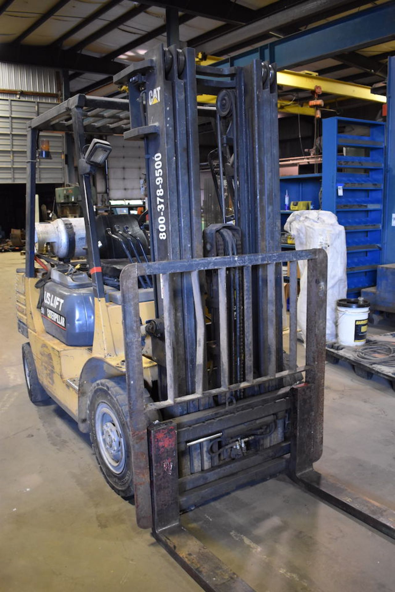 Caterpillar 5000 lb. 50 Series LP Forklift Truck, S/N 5AM04413, 60 in. Forks, 3-Stage Mast, Side - Image 3 of 4