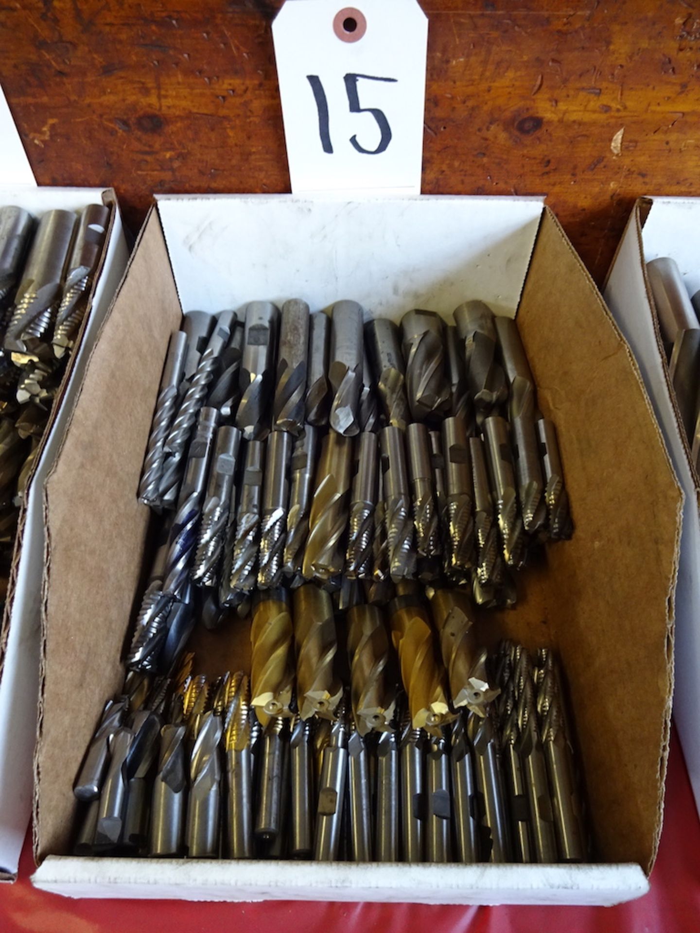 LOT: Assorted Single-End Milling Cutters