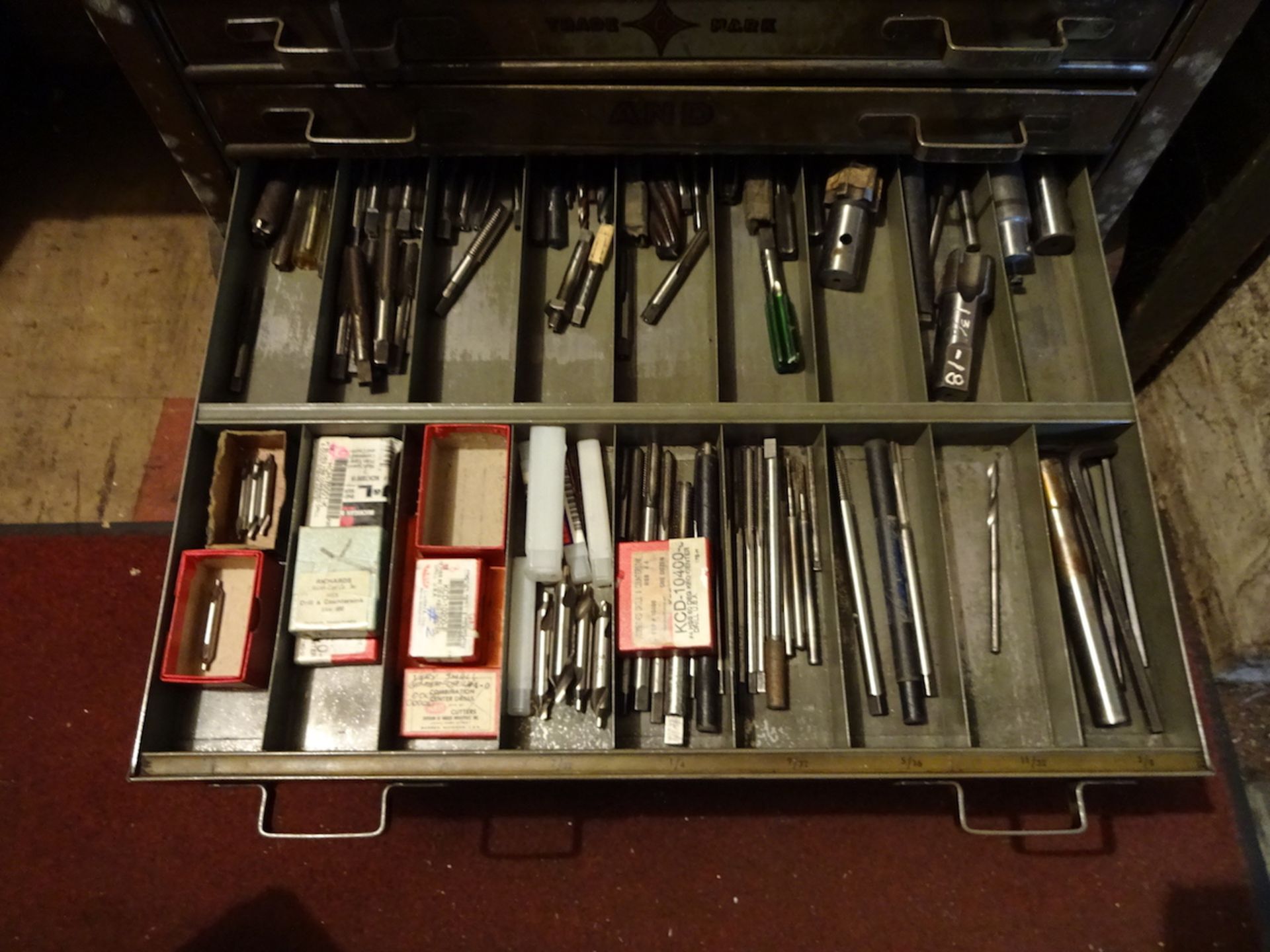 LOT: Drill Cabinet with Drills - Image 5 of 5