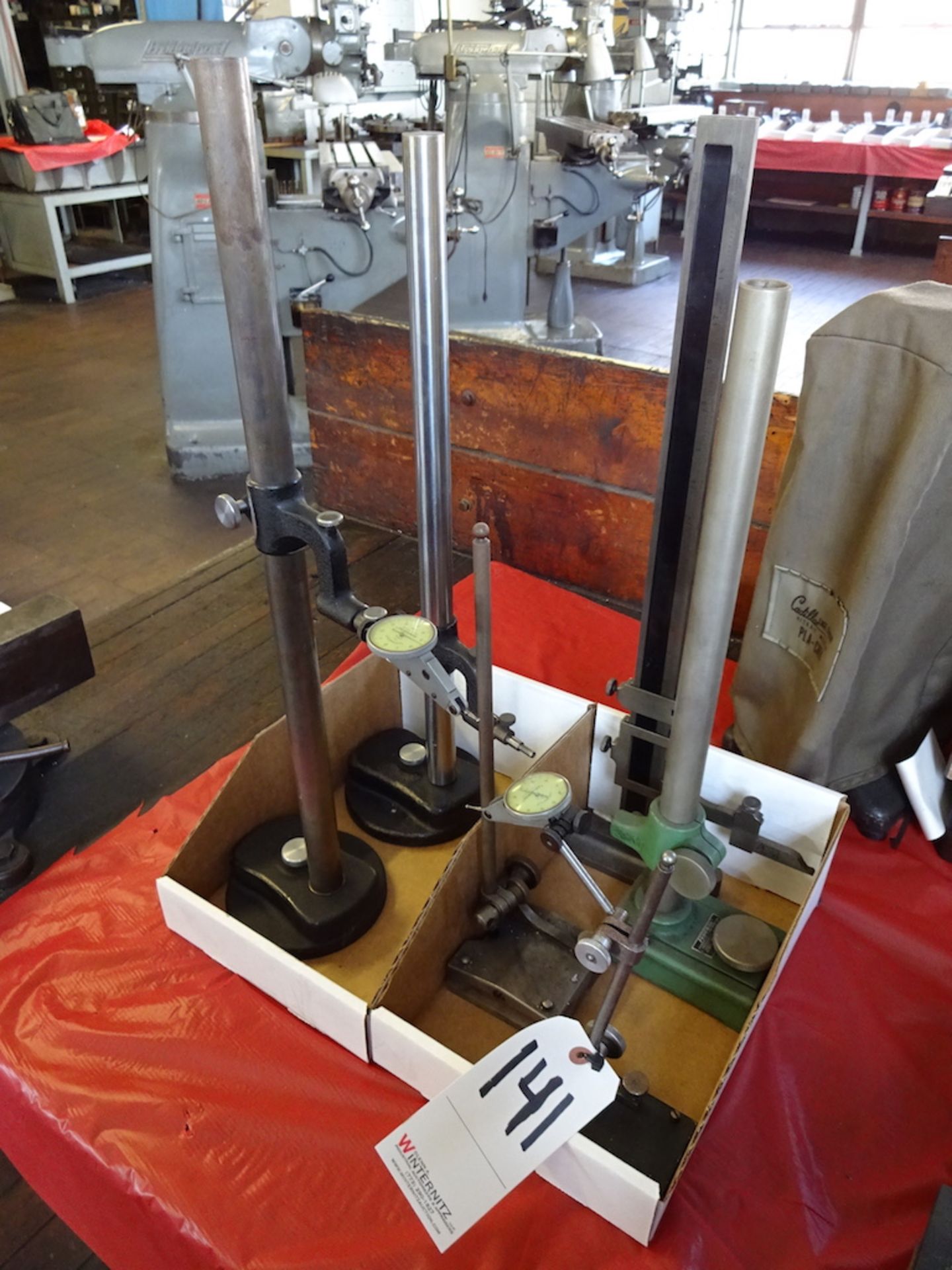 LOT: Height Gauges & Indicator Stands