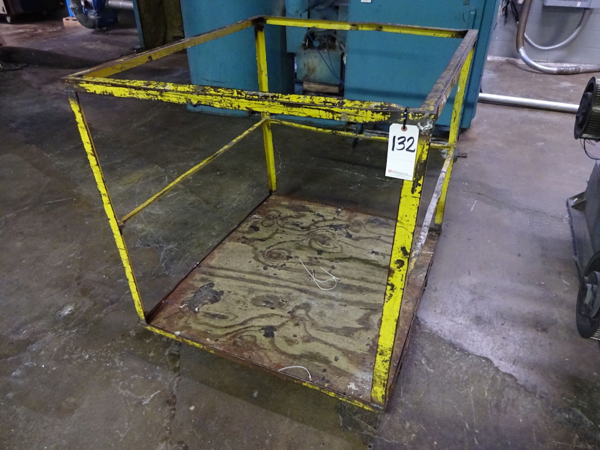 FORKLIFT WORK PLATFORM