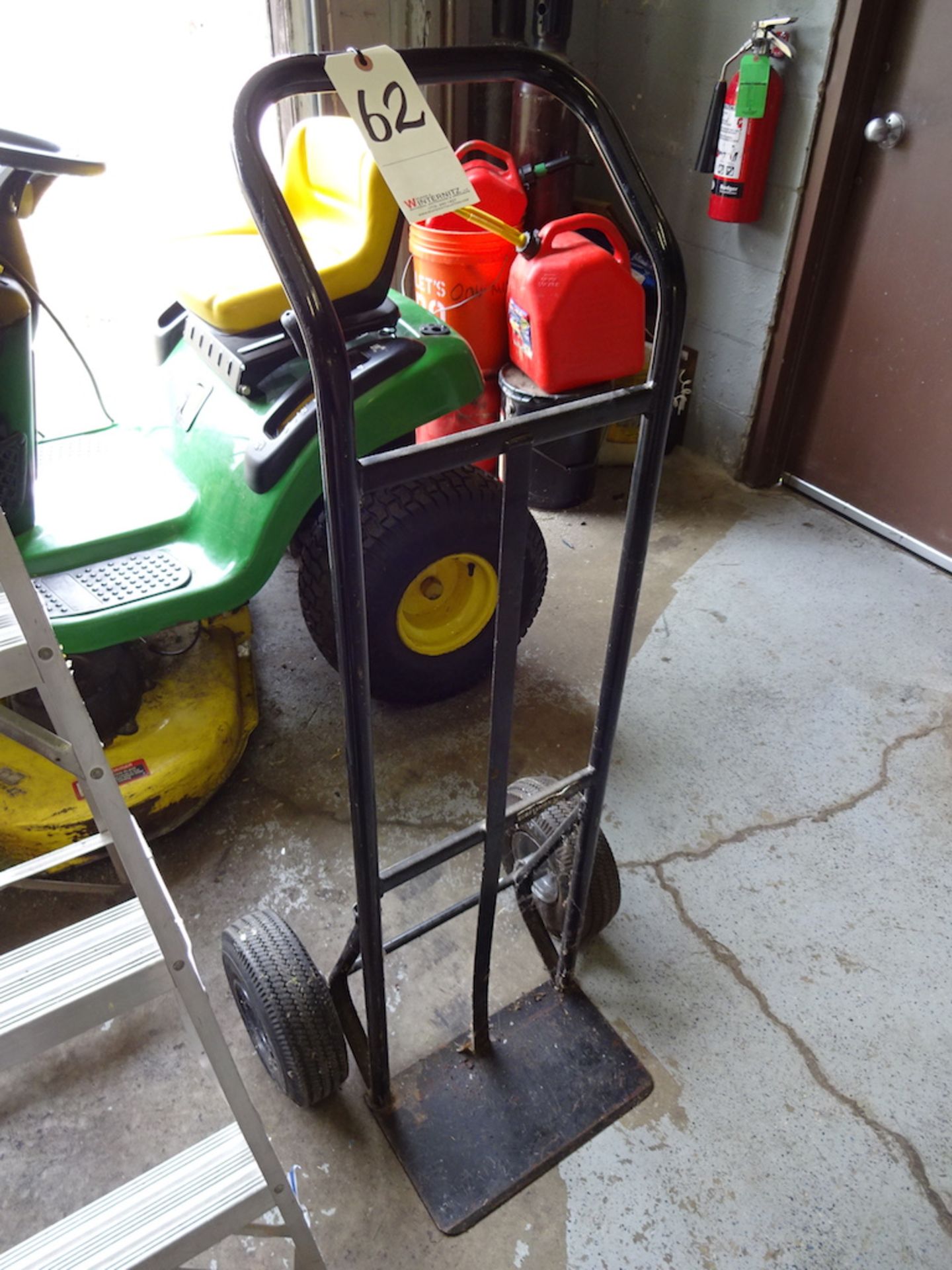 2-WHEEL HAND TRUCK