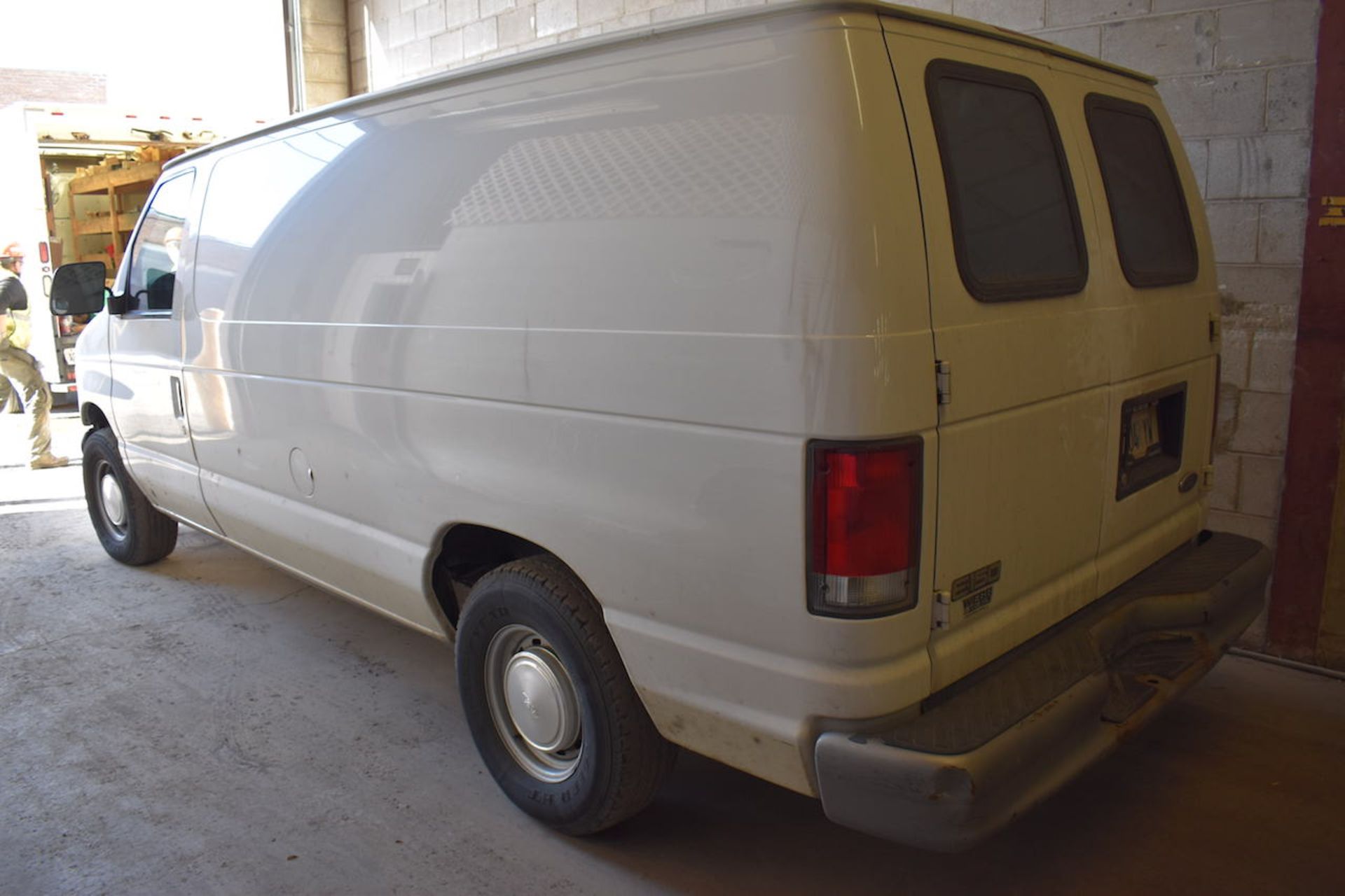 2001 Ford E-350 Cargo Van, VIN 1FTRE14201HB52213, 107,921 miles indicated, A/C, AM/FM Radio, Roll-up - Image 2 of 12