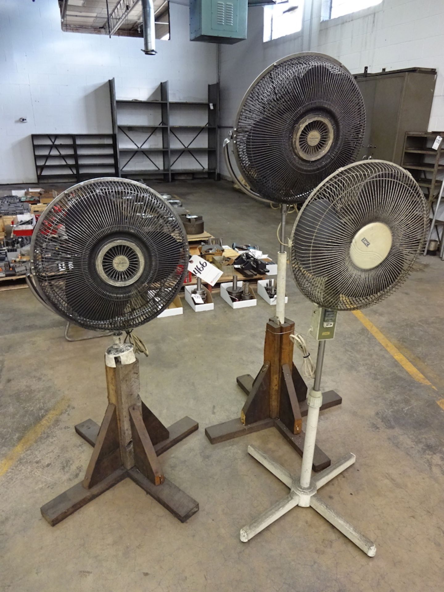 LOT: (3) Assorted Fans