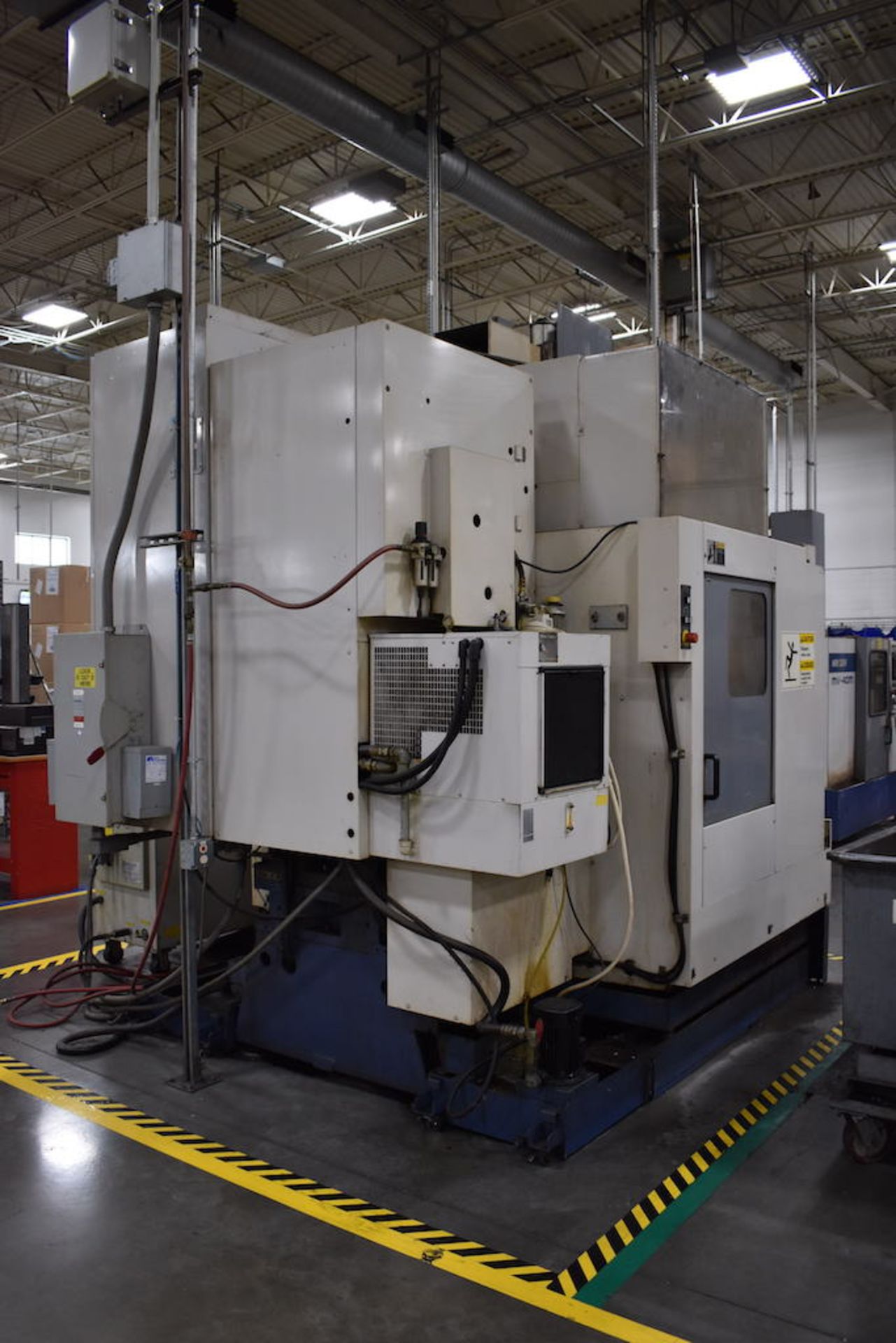 MORI SEIKI SV-50/40 5 AXIS VERTICAL MACHINING CENTER (1998) - Image 10 of 20