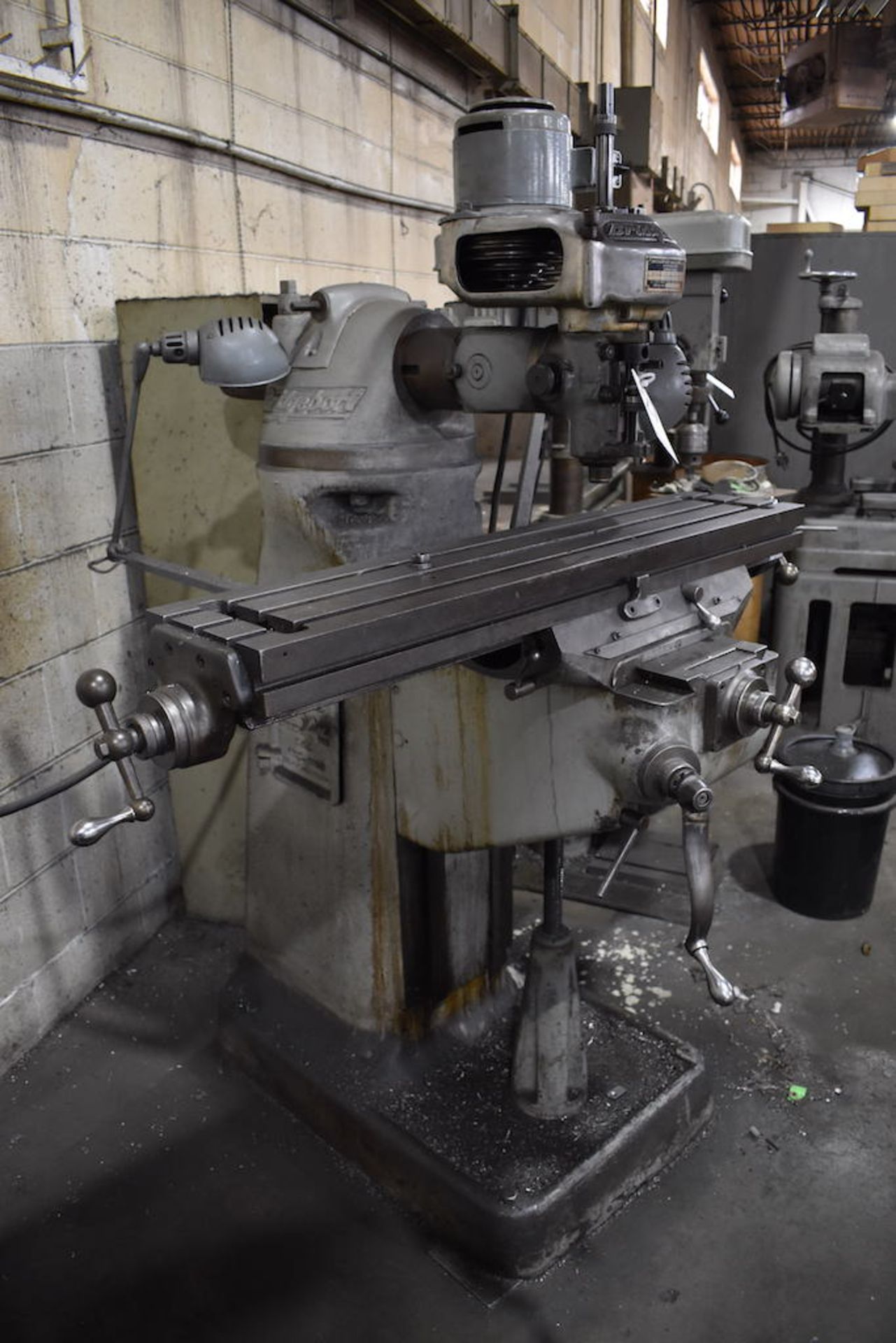 Bridgeport 1/2 HP Round Overarm Vertical Milling Machine, S/N BR31111, 9 in. x 42 in. Table, 275 - - Image 3 of 7