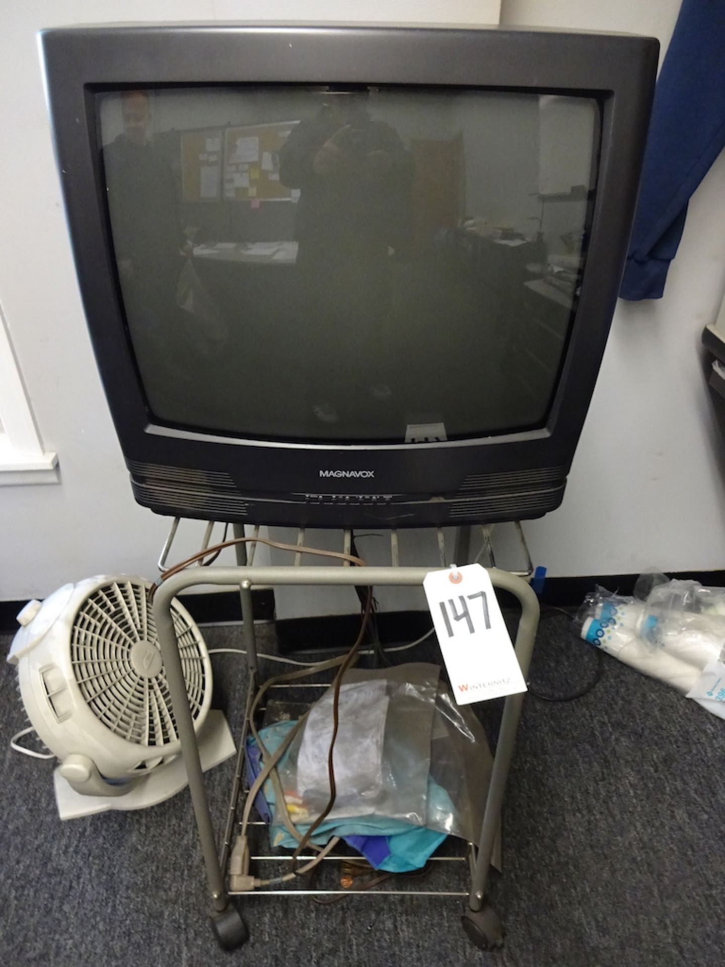 Magnavox 19 in. Television, with Stand