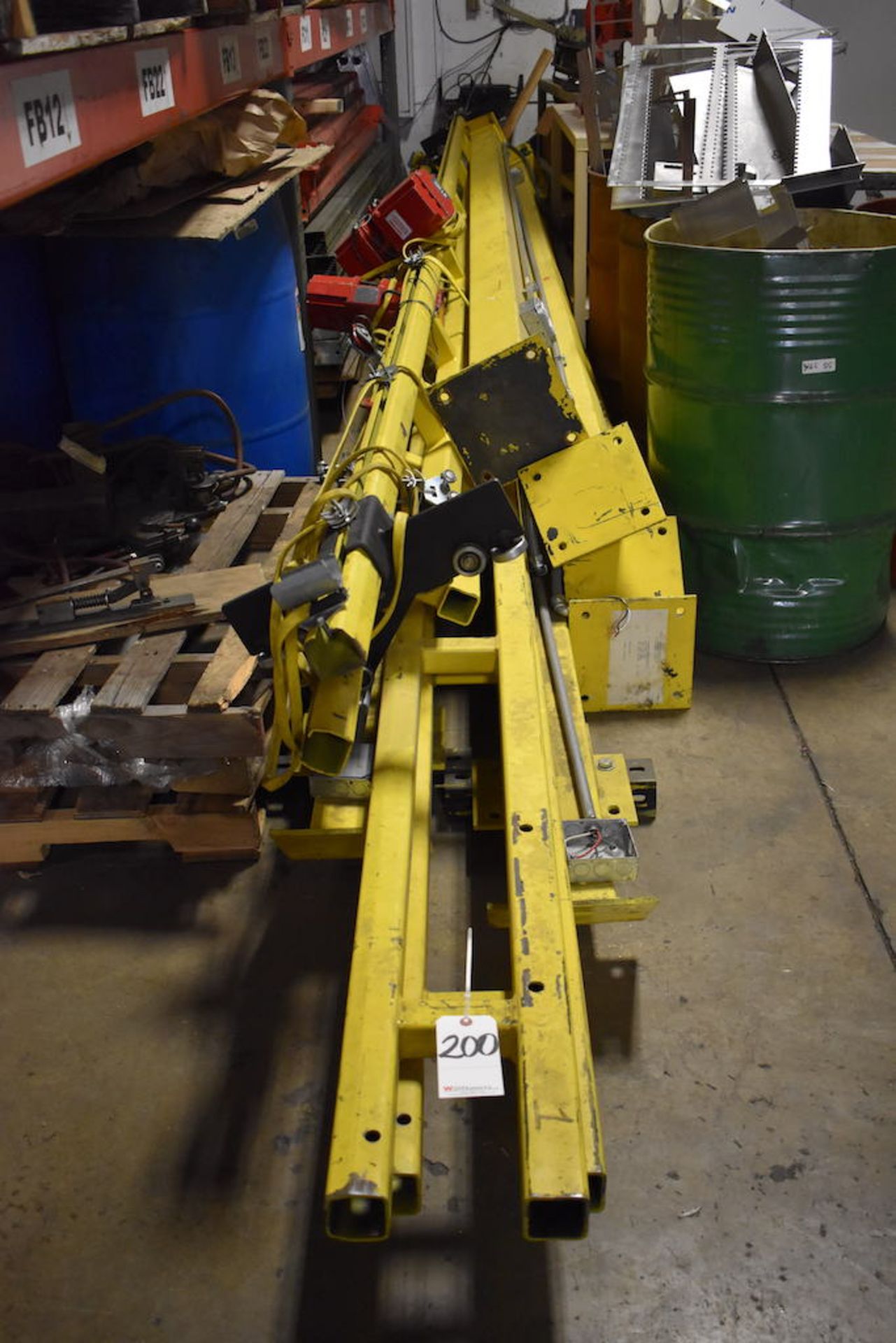 LOAD RAIL SYSTEM: PART# 500S12202320, 500LB. CAPACITY, FREE STANDING, 12 FT. HOOK BEARING, 20 FT