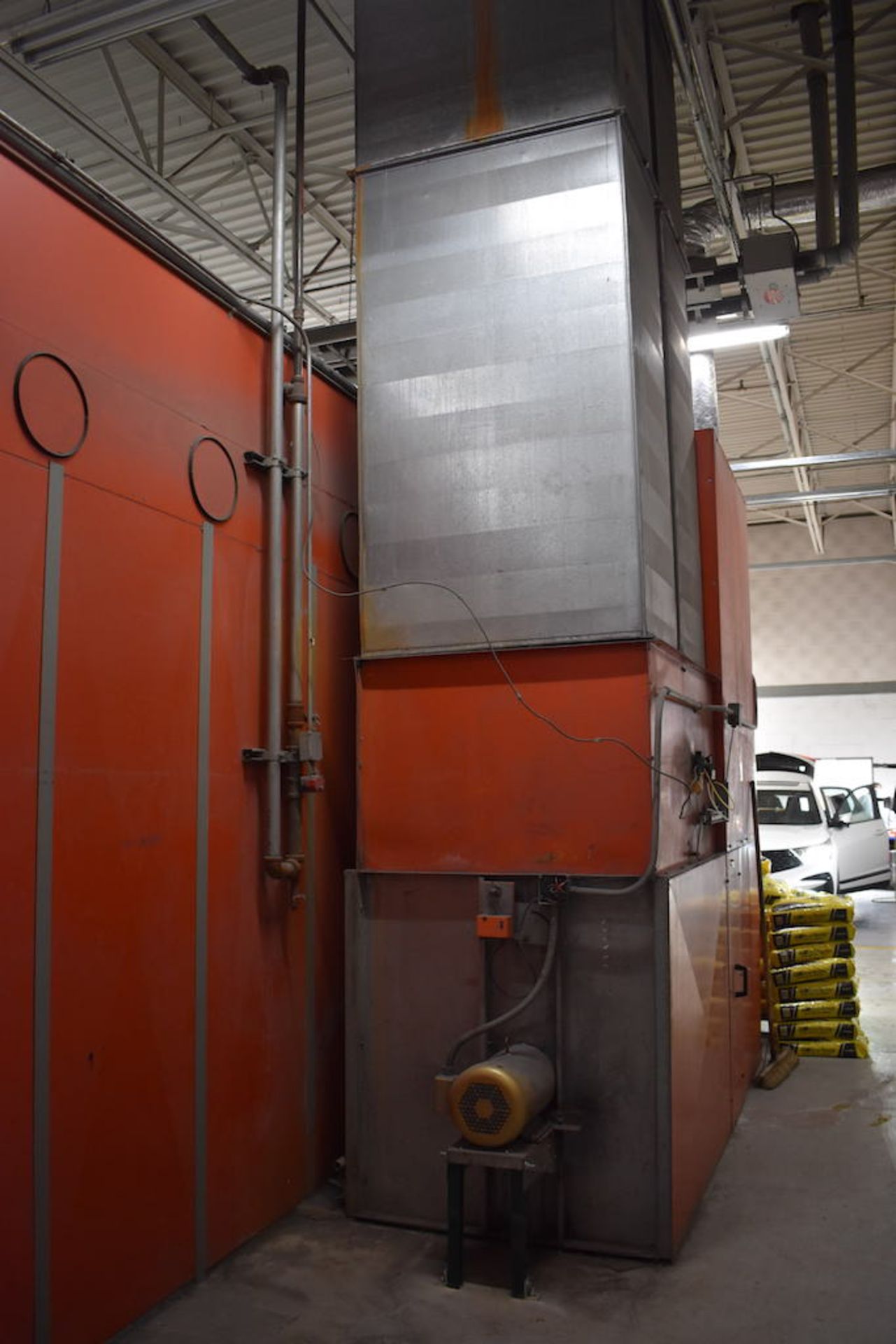 BLOWTHERM MODEL EP-750 DOWNDRAFT HEATED DRIVE-IN SPRAY BOOTH: - Image 6 of 7
