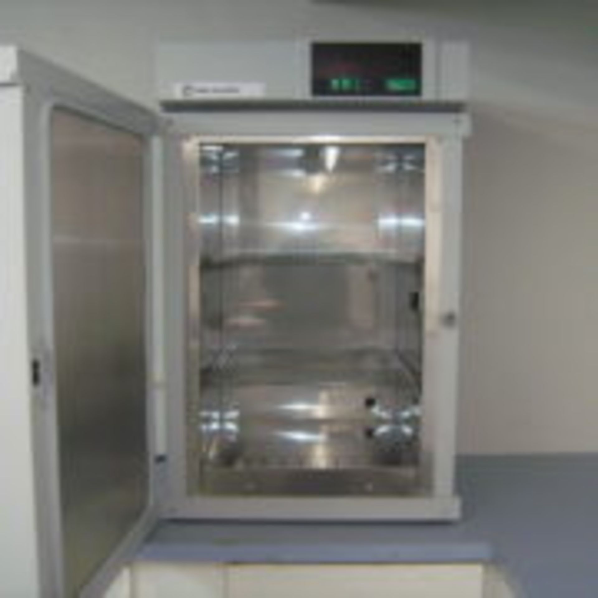 1 FISHER SCIENTIFIC MODEL 6500 ISOTEMP INCUBATOR SER#508N0226 - Image 2 of 3