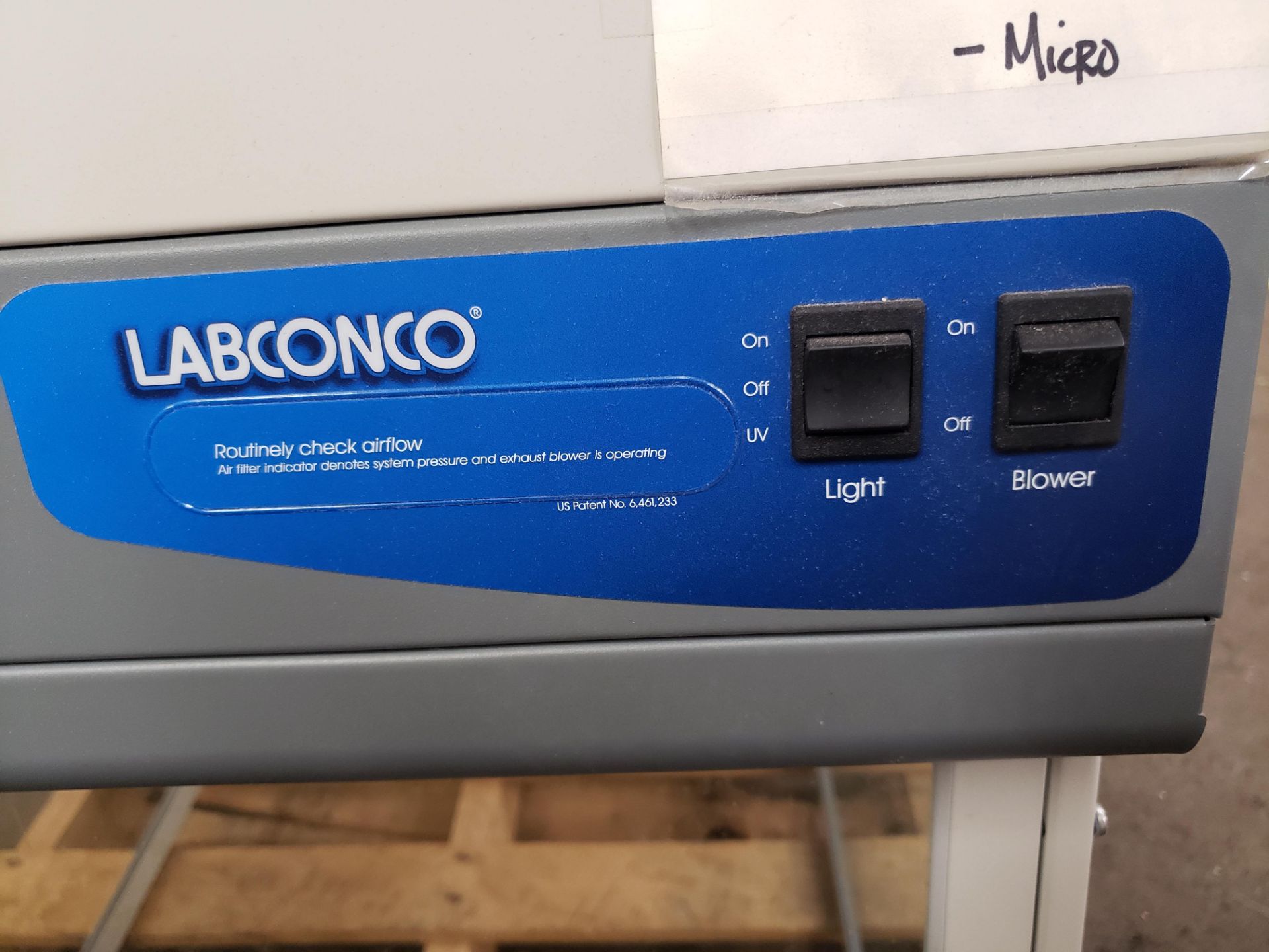 1 LABCONCO PURIFIER CLASS/SAFETY ENCLOSURE - Image 3 of 5