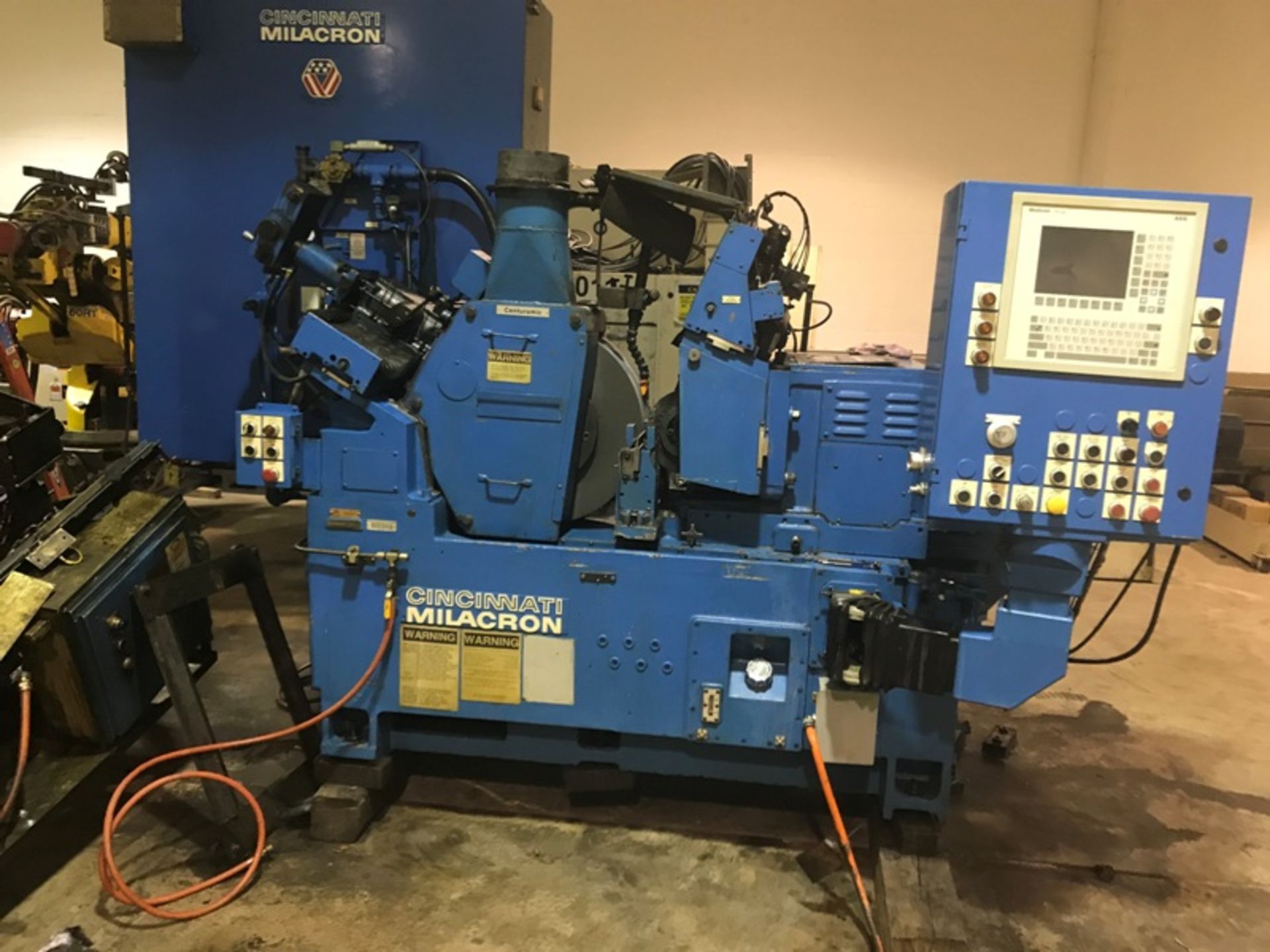 CINCINNATI CENTERLESS GRINDER MODEL 220-8, LOCATION MI