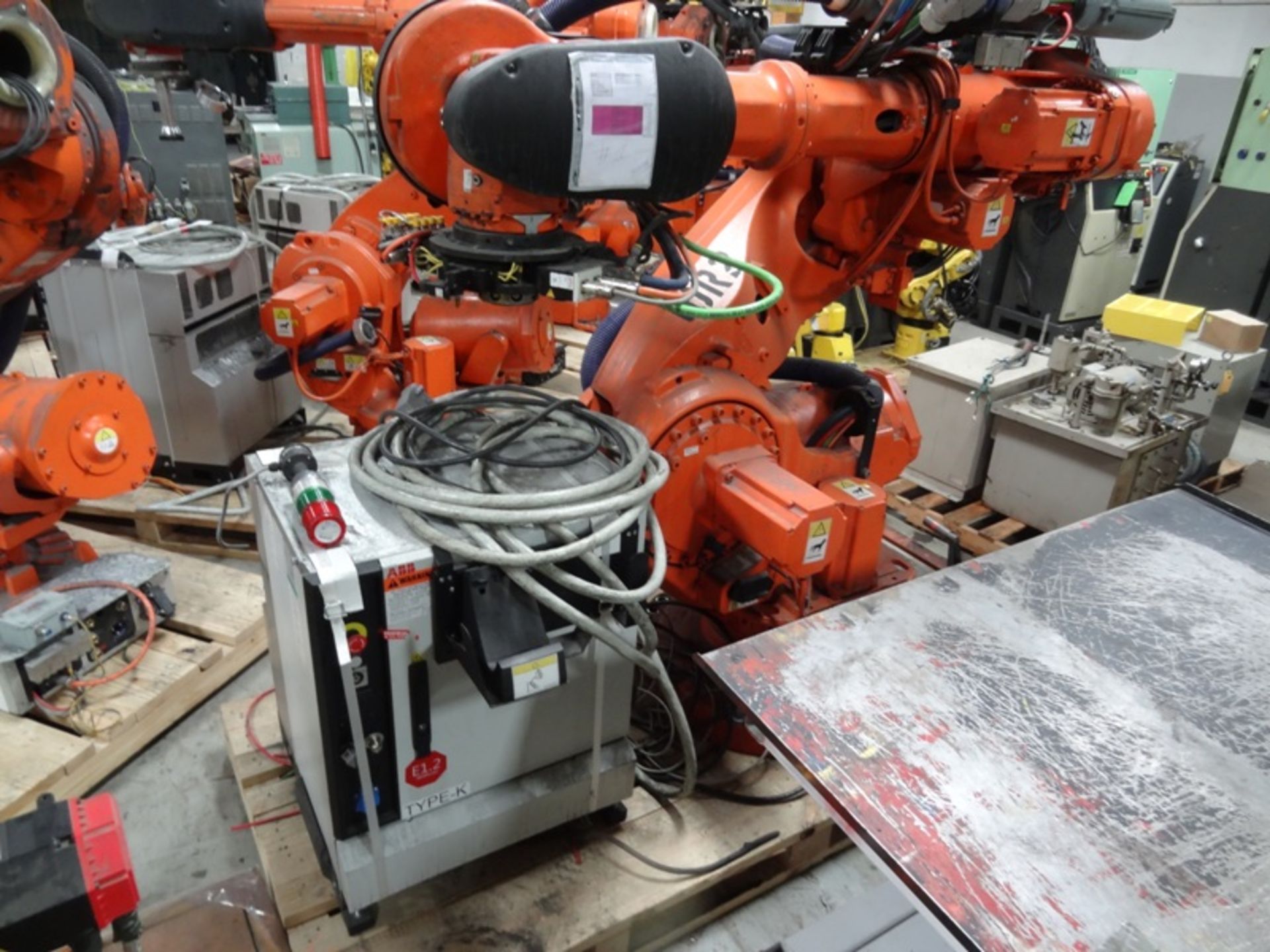 ABB ROBOT IRB 7600-340/2.8 WITH IRC 5 CONTROLS, CABLES & TEACH, YEAR 2012, SM 76-65309, LOCATION MI