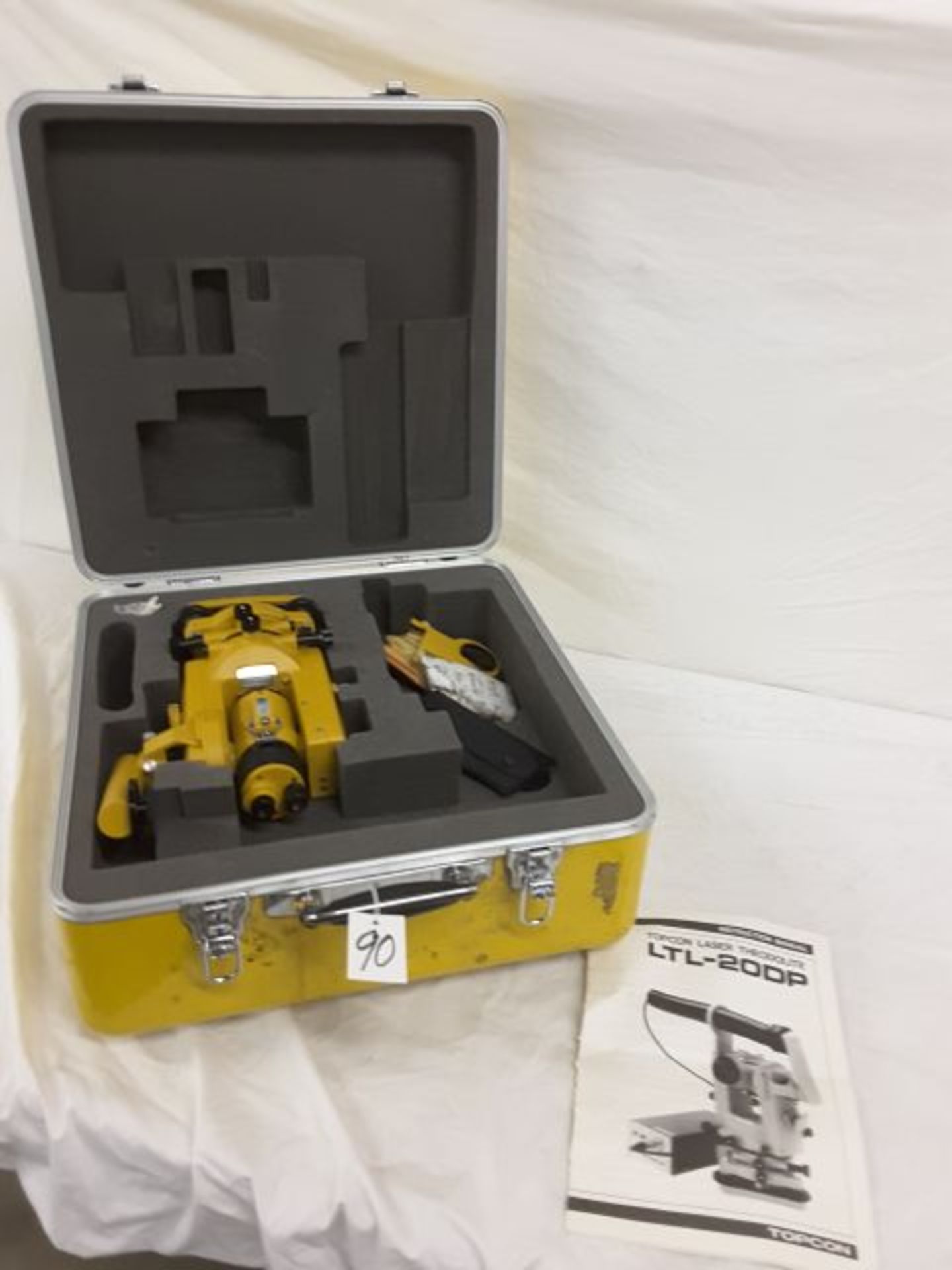 Topcon laser model LTL-20DP in hard case