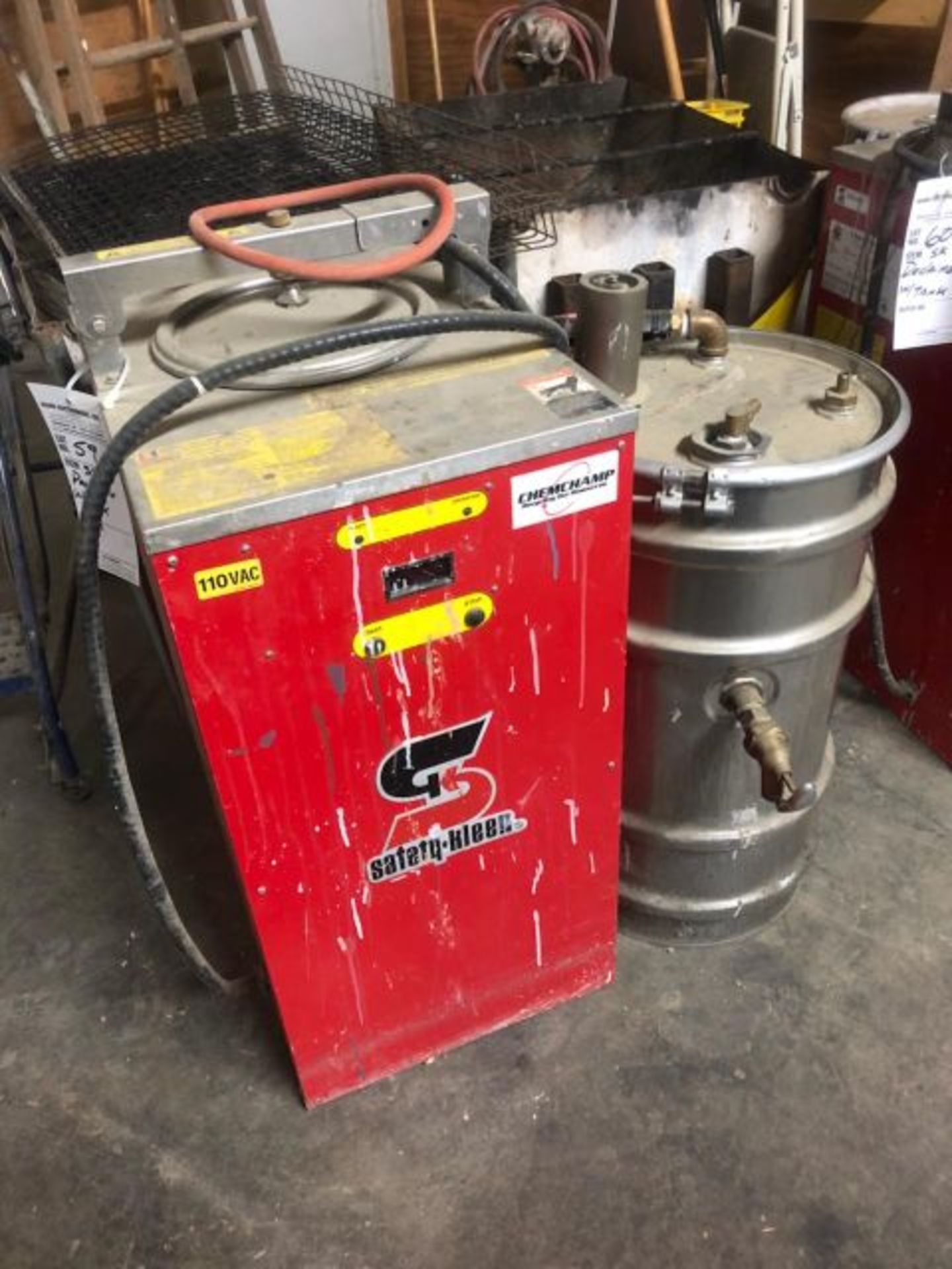 safety clean model A5-2LV with stainless reclaiming tank. This item is located @ 423 N Spencer