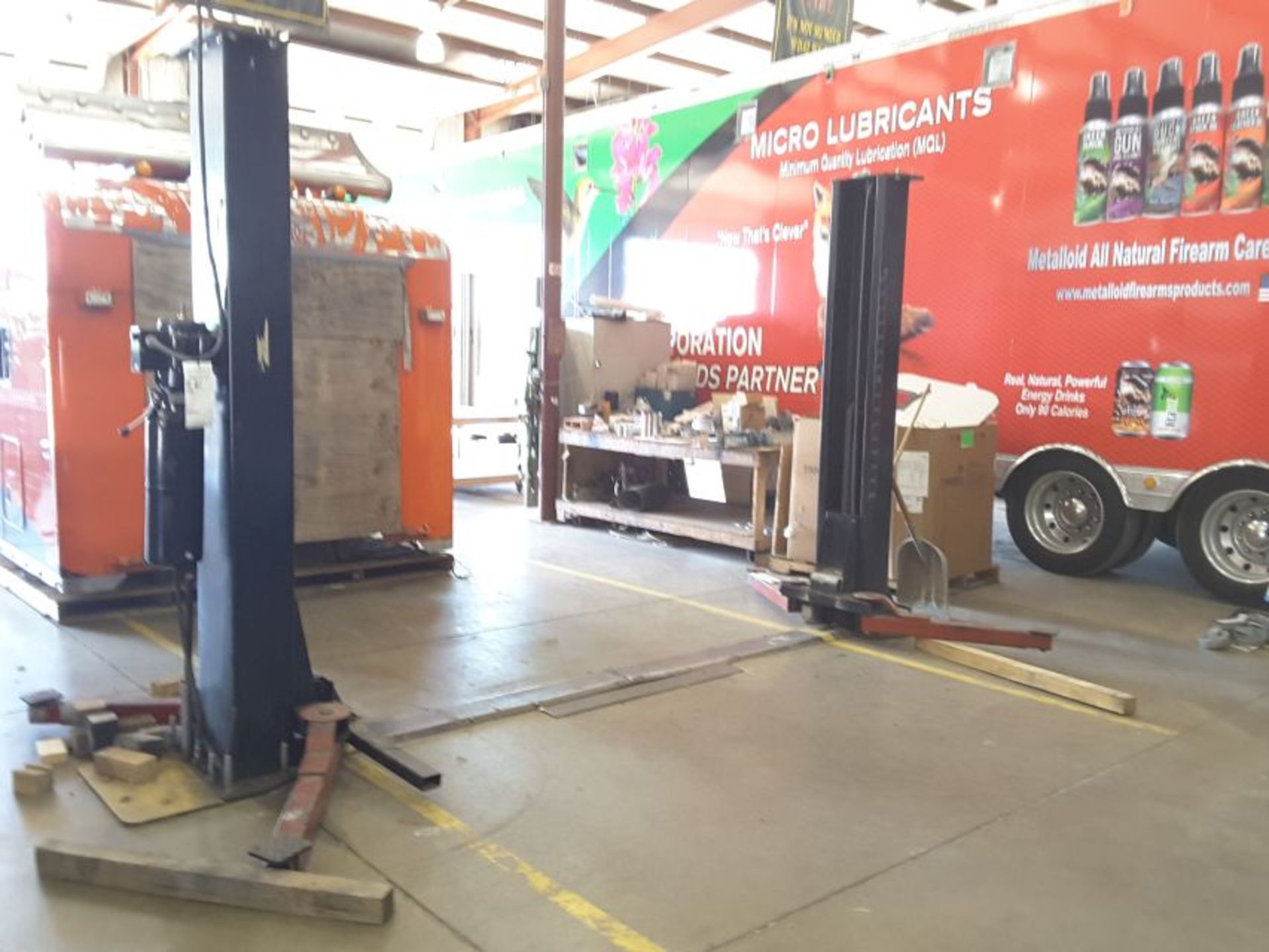 Auto lifters hydraulic truck lift, single phase 3hp motor, capacity is 9000 lb.