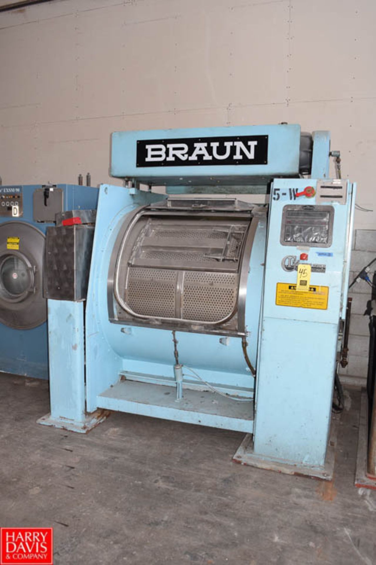 Braun Washer Extractor, Model 200TSL, S/N SP 2008-530 Rigging Fee: $300