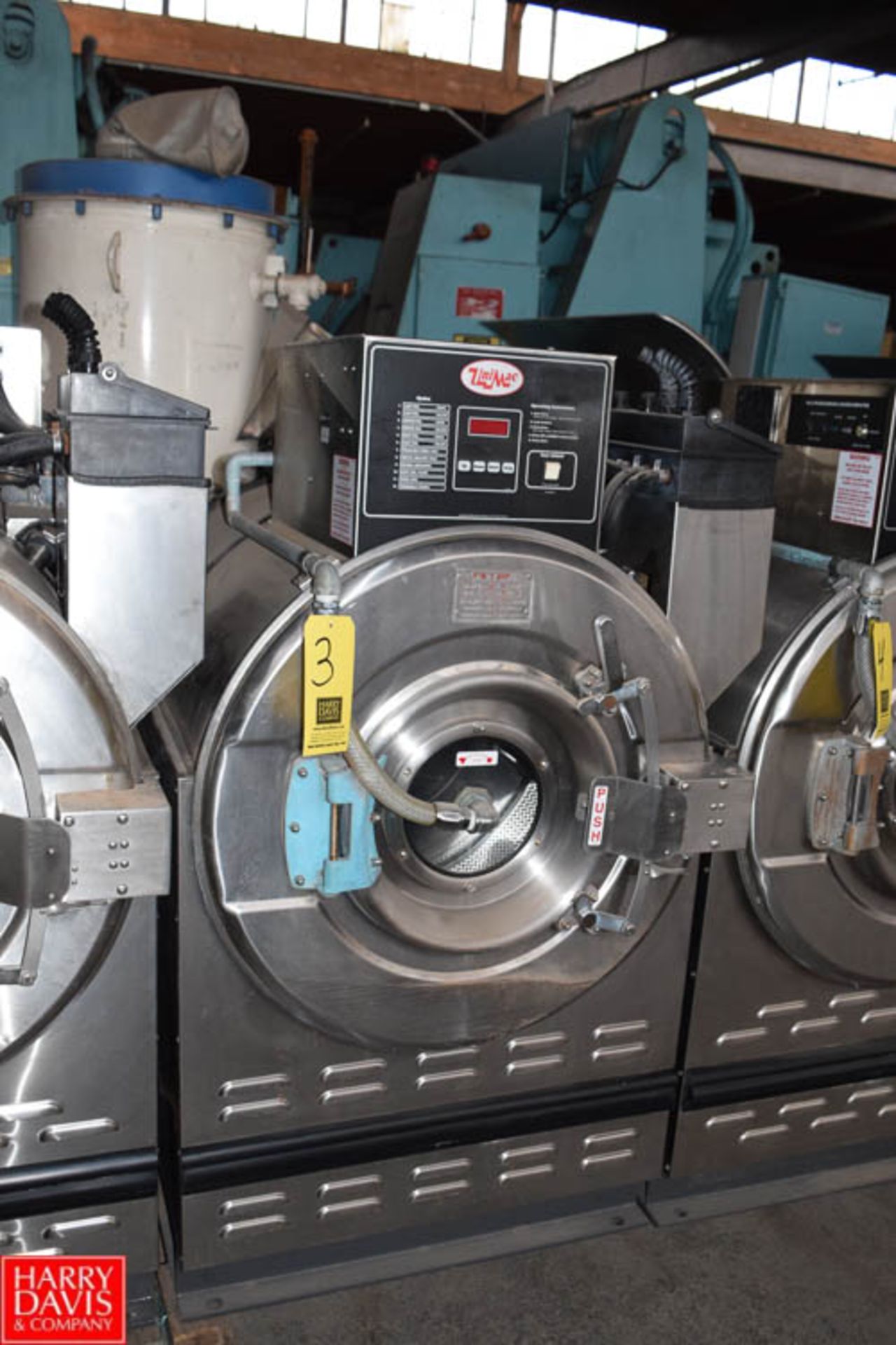 UniMac 35 LB Capacity S/S Washer, Model UW353OU50001 Rigging Fee: $300