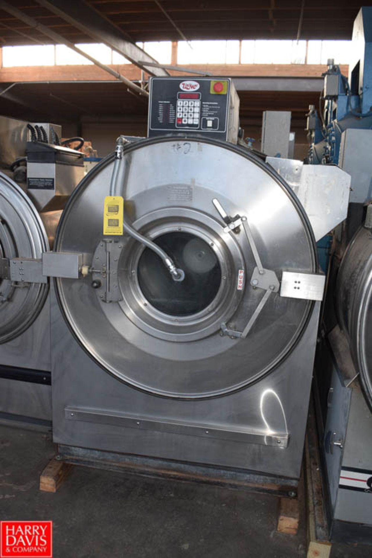 UniMac 120 LB Capacity S/S Washer Extractor (Old Lot Number 86) Rigging Fee: $300