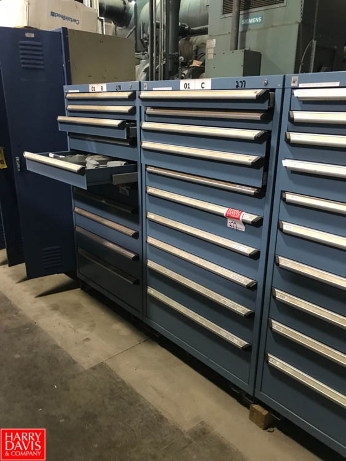 Rousseau 10 Drawer Tool Cabinet -Rigging Fee: 50