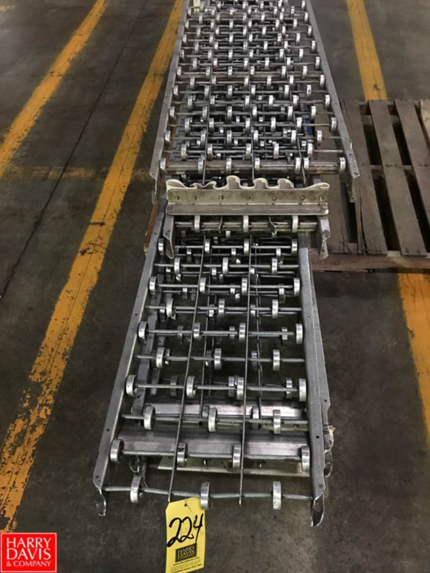 Sections of Skate Conveyor Rigging Fee: 75, PLEASE NOTE: Your bids are multiplied by the quantity of